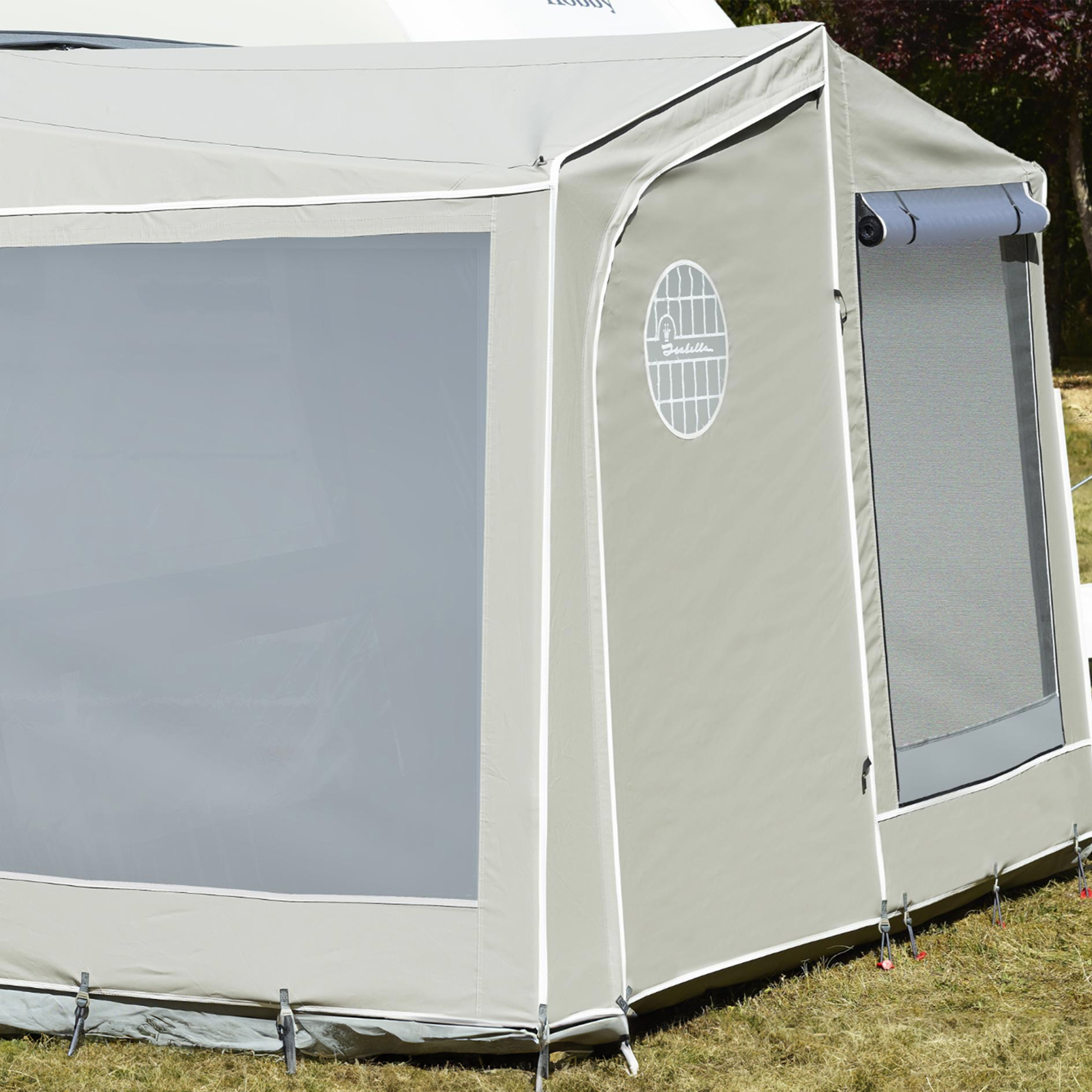 Isabella Capri/Pacific Annexe