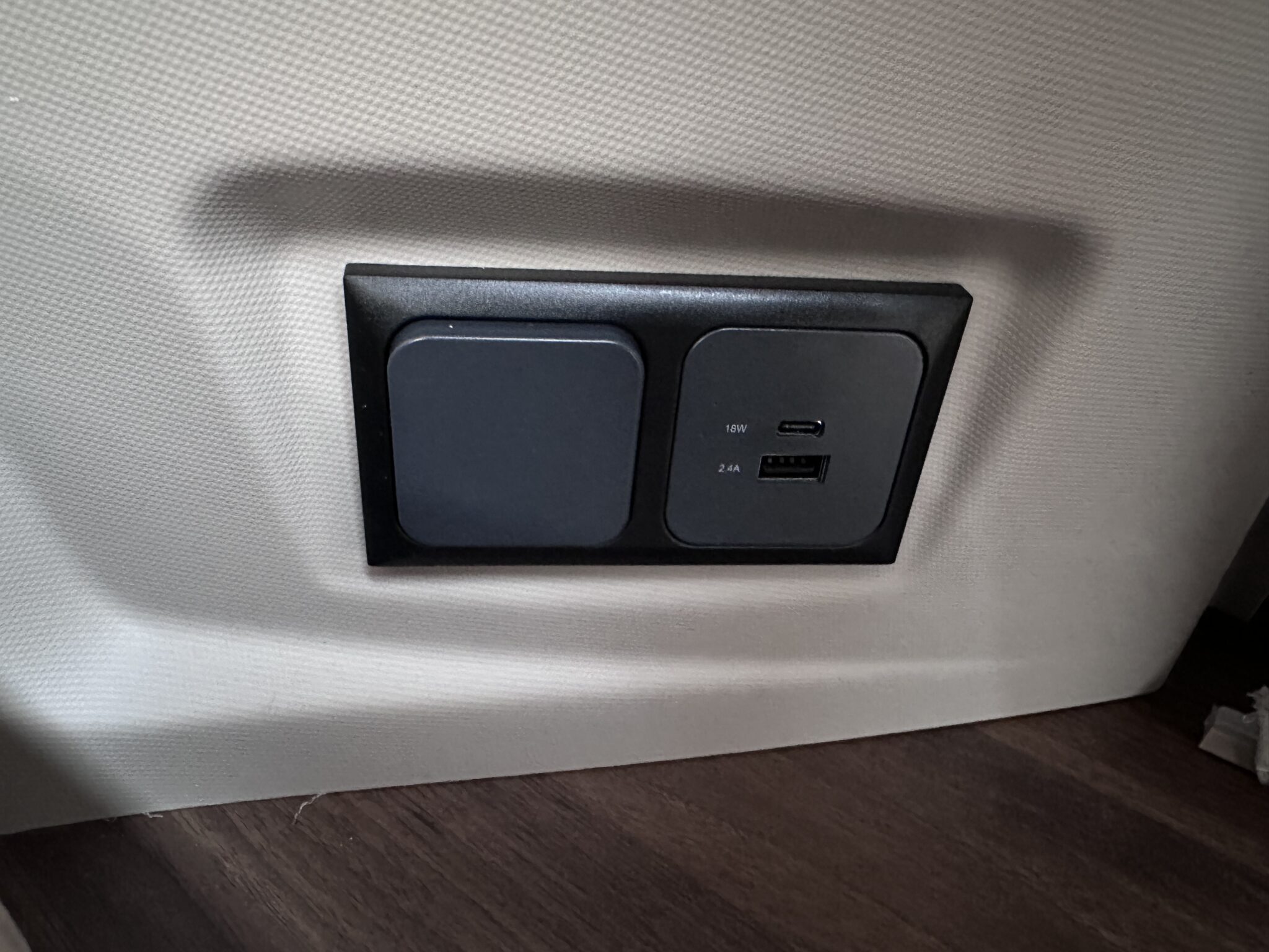 Coachman Acadia 545 Xtra — 2027 Season - Image 24