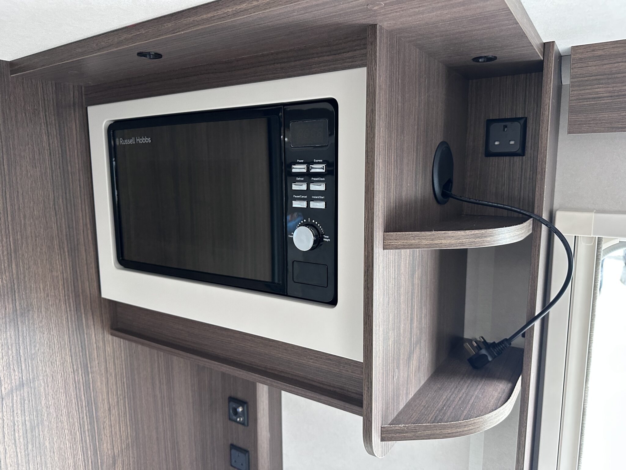 Coachman Acadia 545 Xtra — 2027 Season - Image 40
