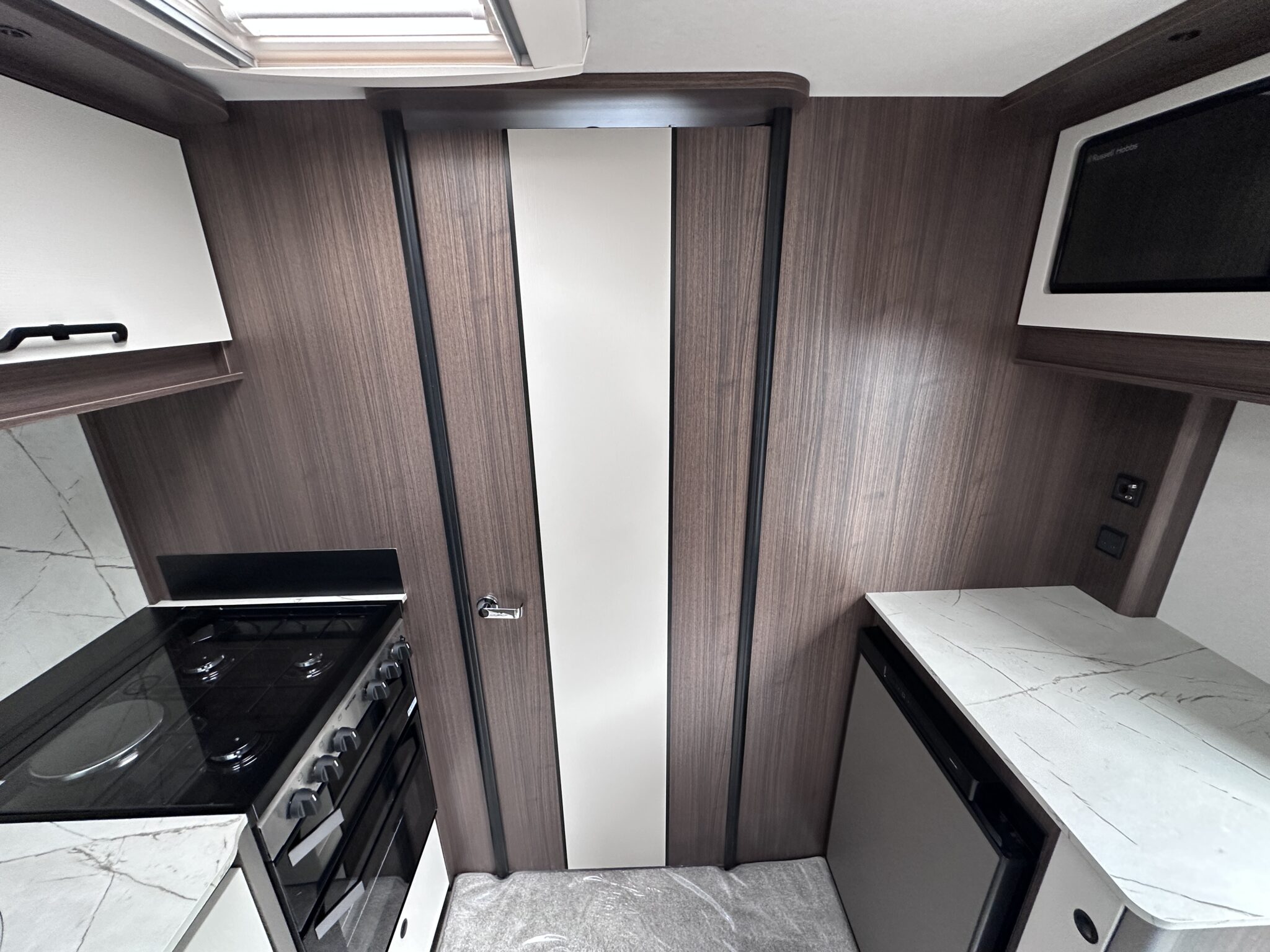 Coachman Acadia 545 Xtra — 2027 Season - Image 59