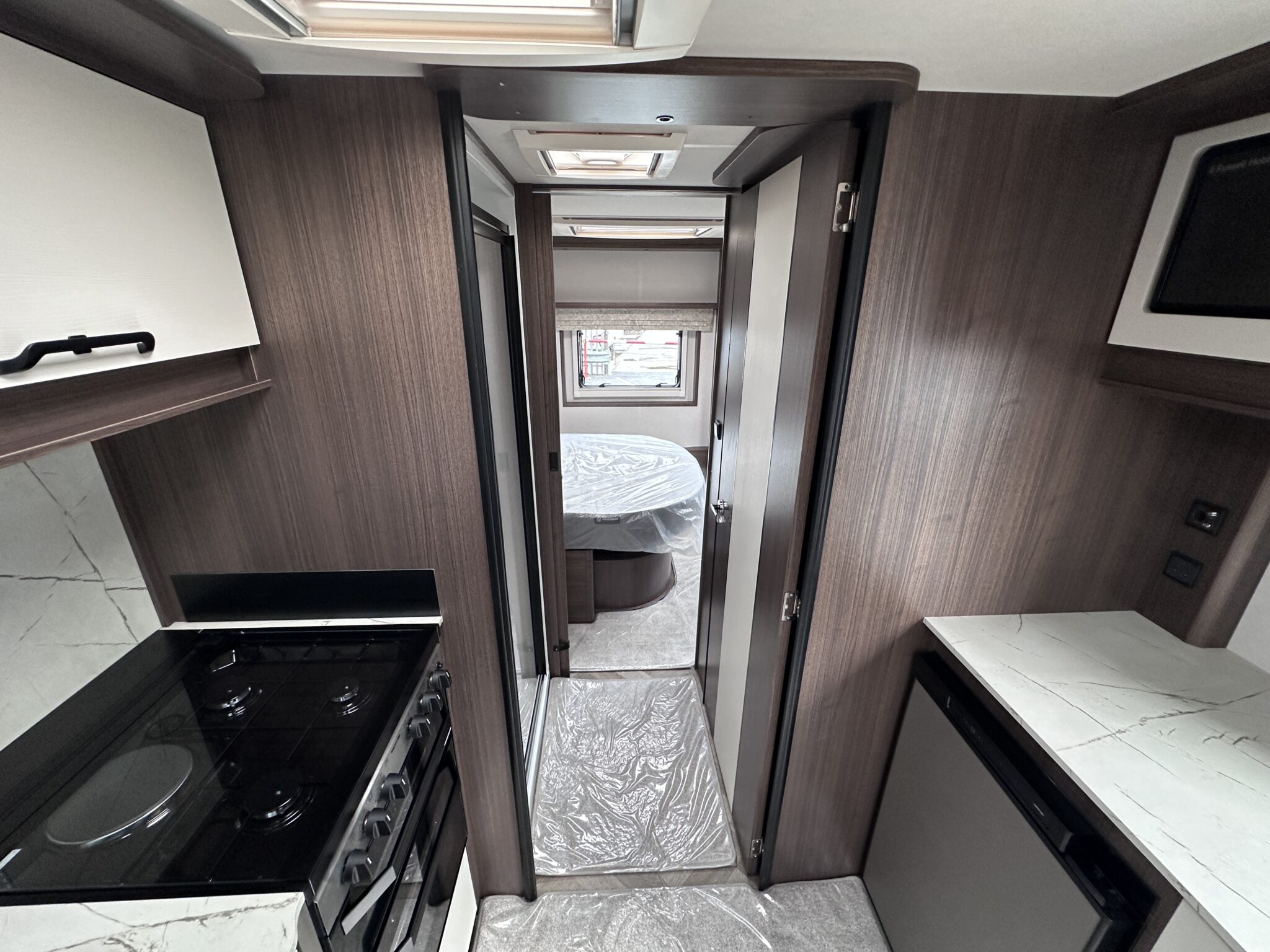 Coachman Acadia 545 Xtra — 2027 Season - Image 60