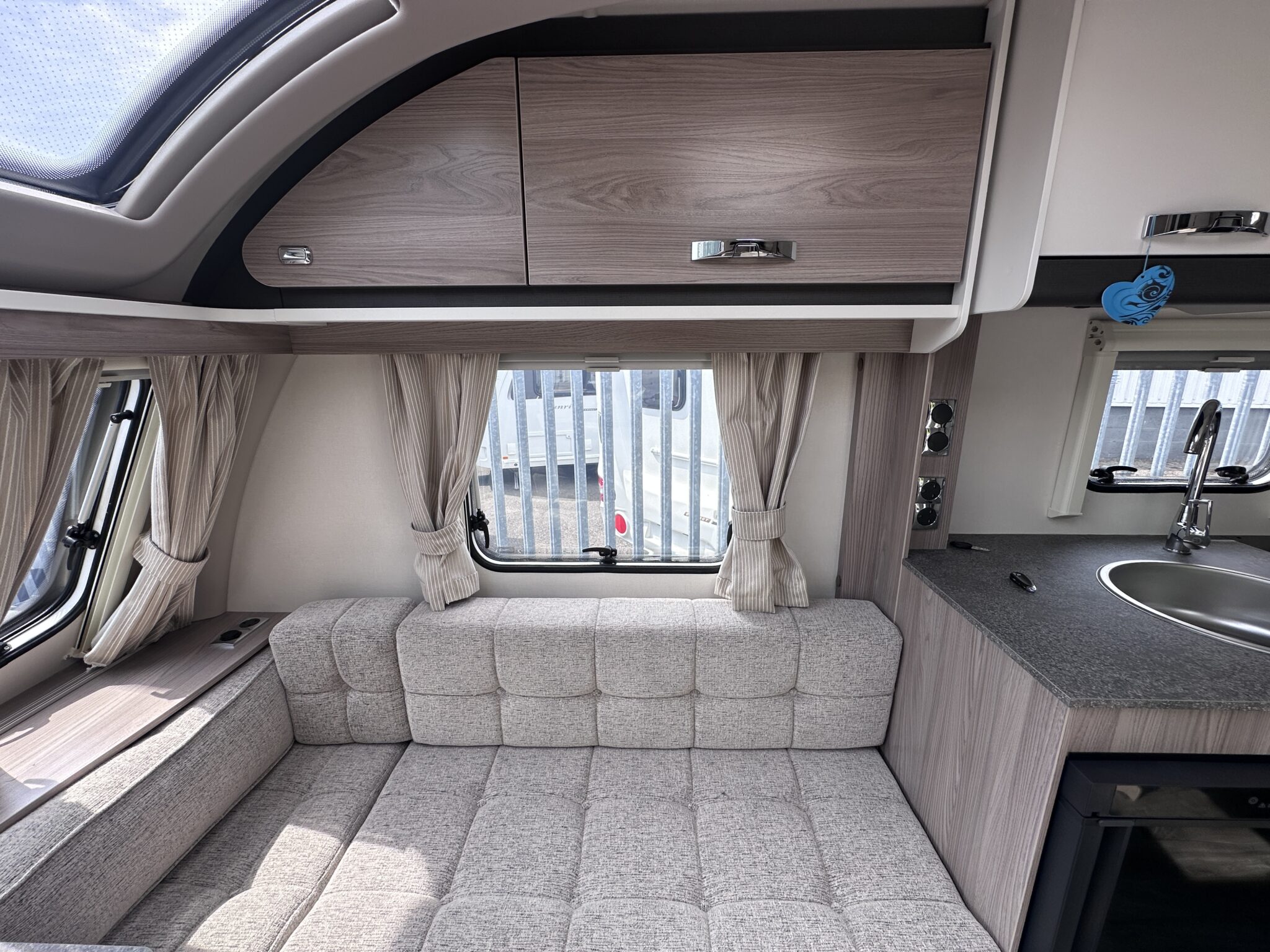 Swift Sprite Major 4 SB- 2026 Caravan - Image 25