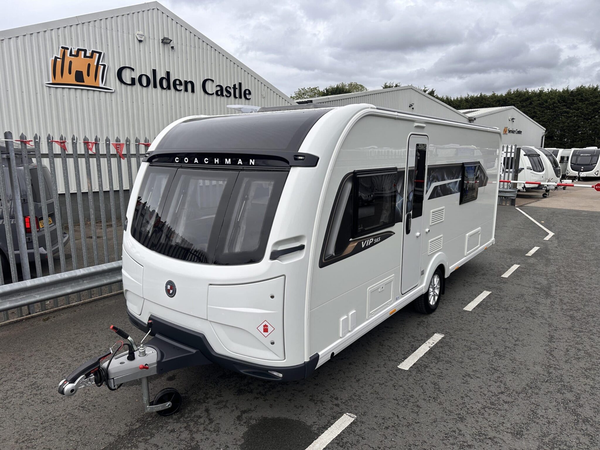Coachman VIP 565– 2026 Caravan