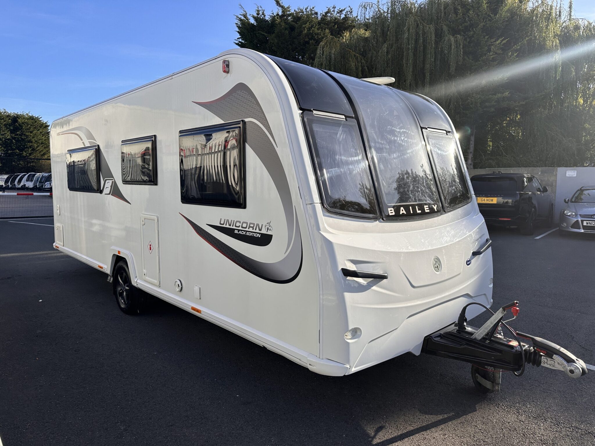 Bailey Unicorn Black Edition Vigo-2021 Caravan - Image 7