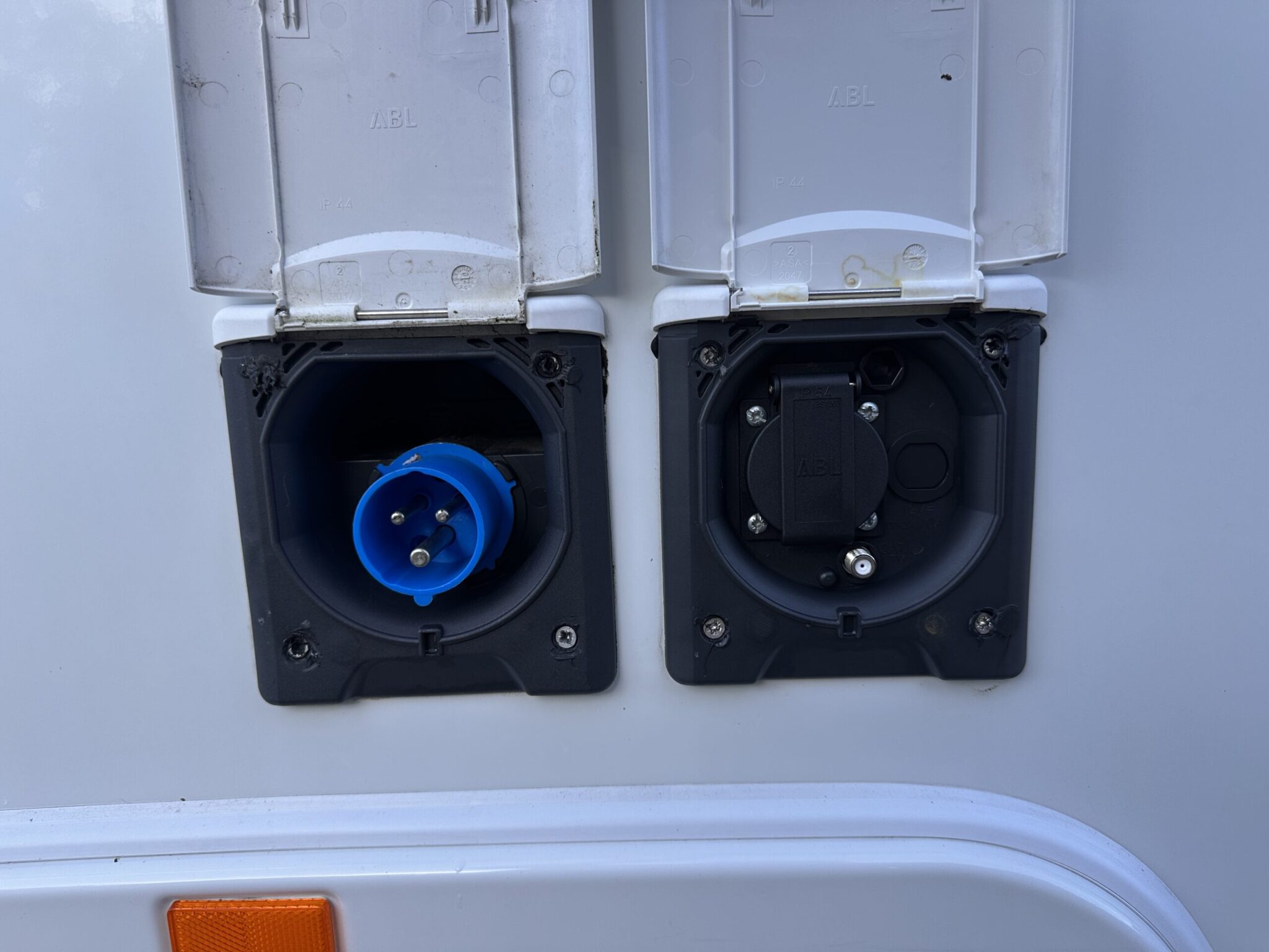 Bailey Unicorn Black Edition Vigo-2021 Caravan - Image 15