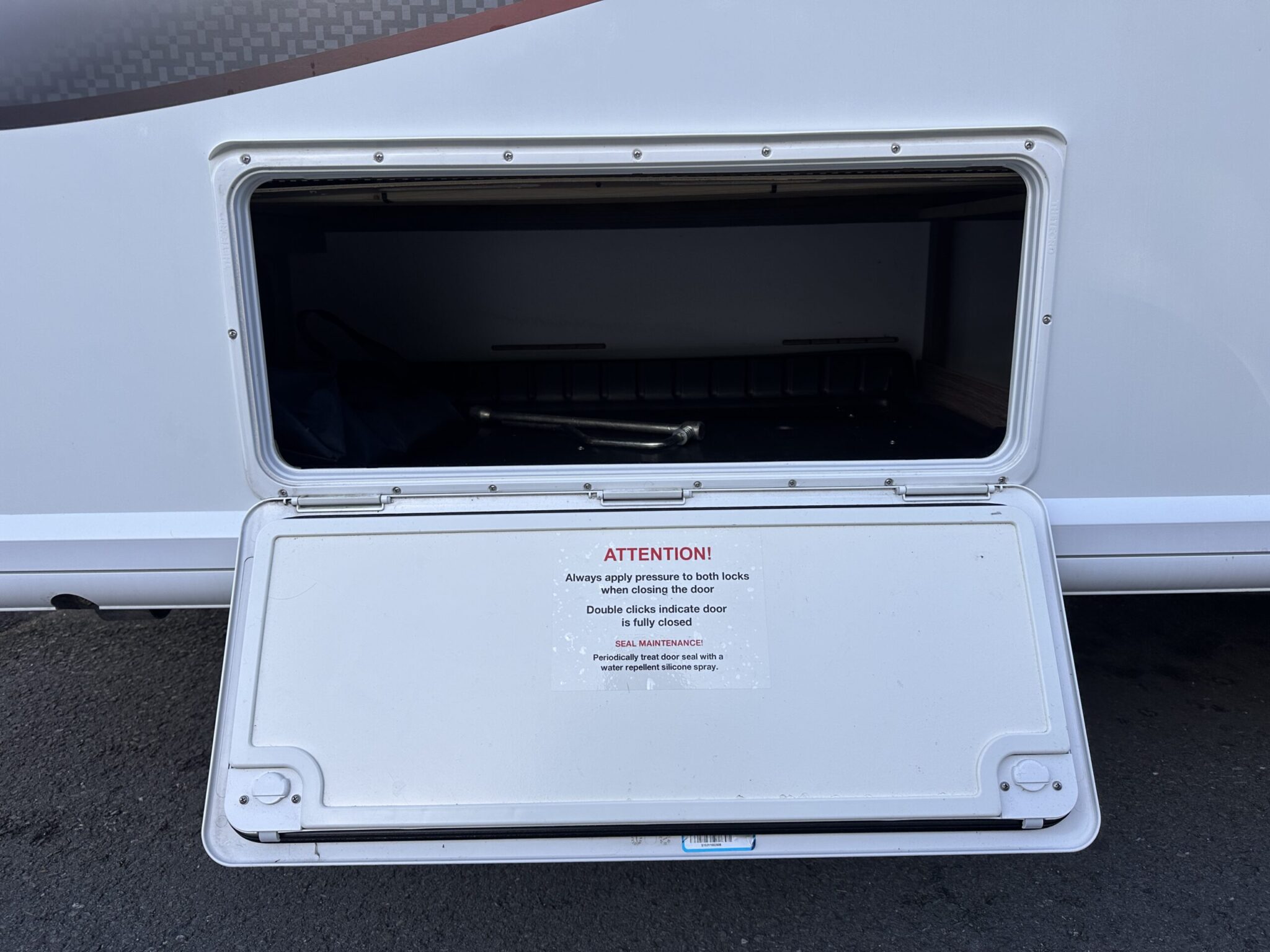 Bailey Unicorn Black Edition Vigo-2021 Caravan - Image 18