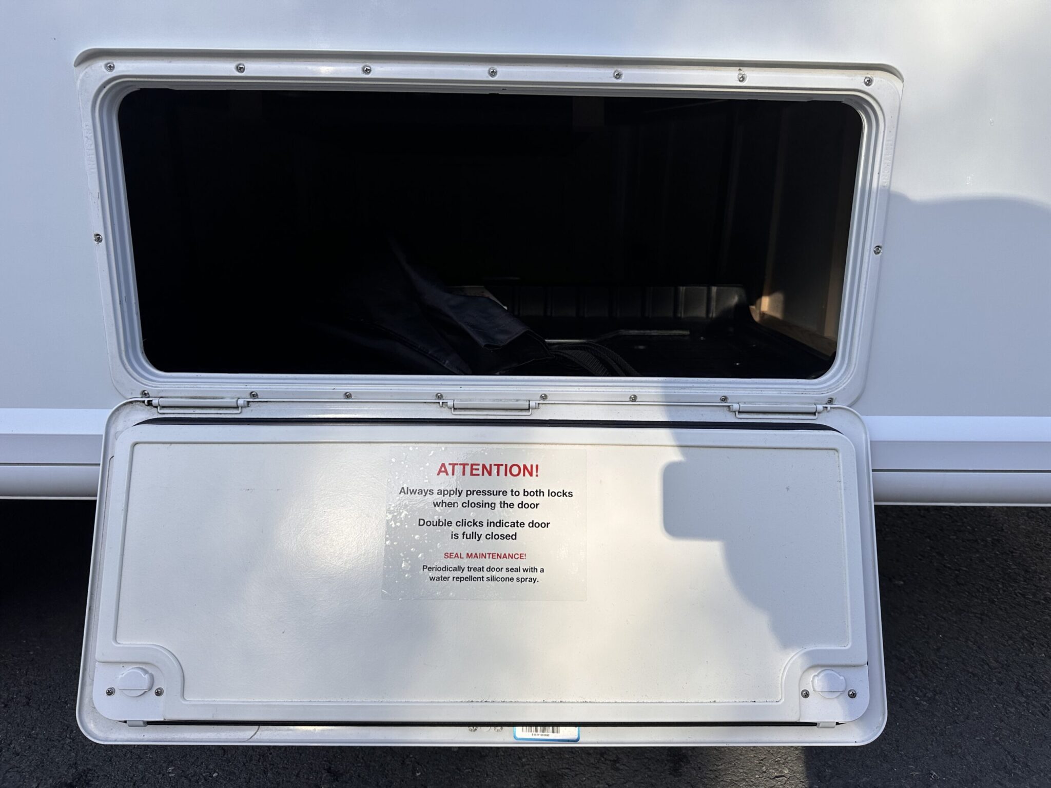 Bailey Unicorn Black Edition Vigo-2021 Caravan - Image 20