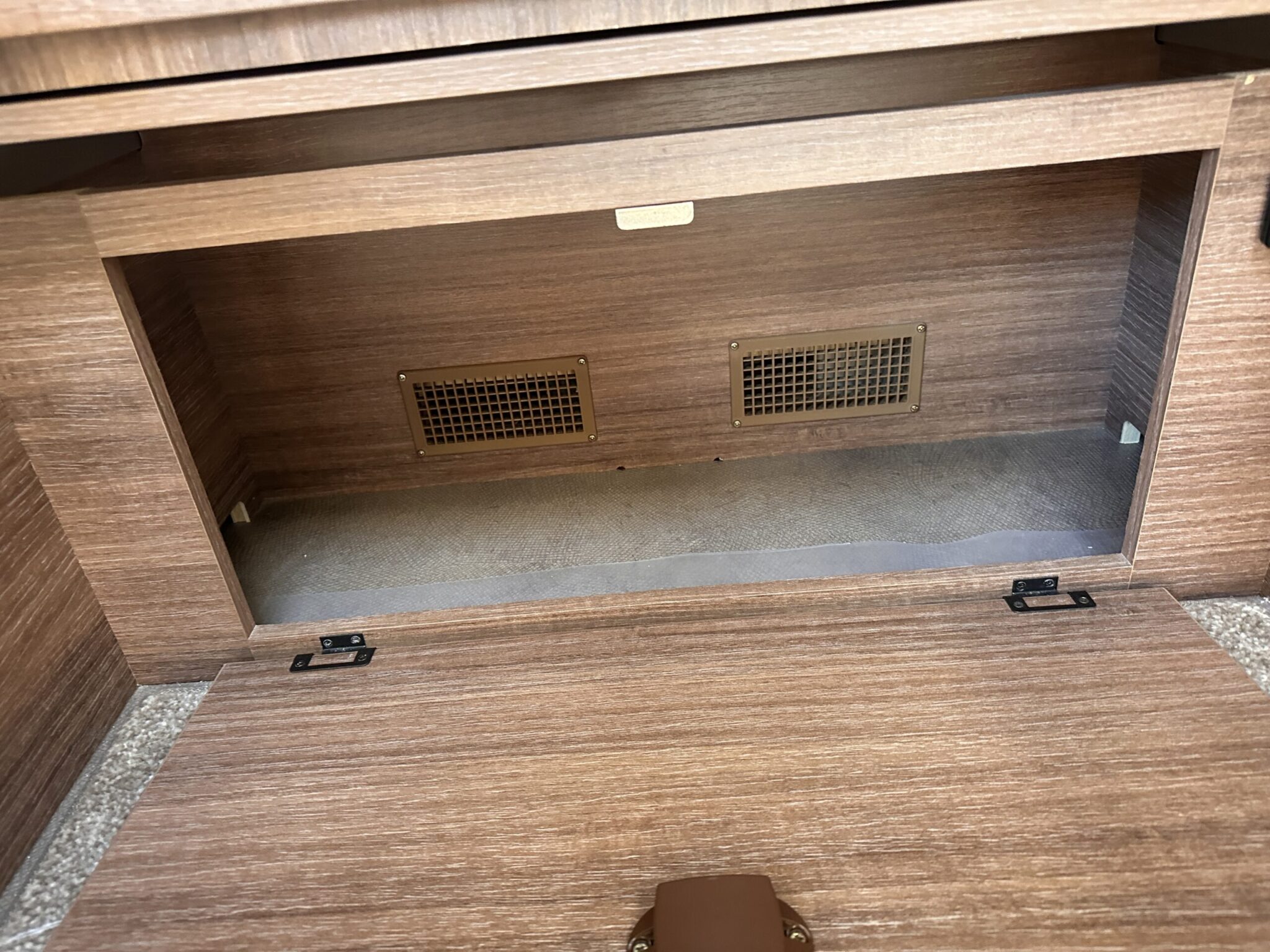 Bailey Unicorn Black Edition Vigo-2021 Caravan - Image 50