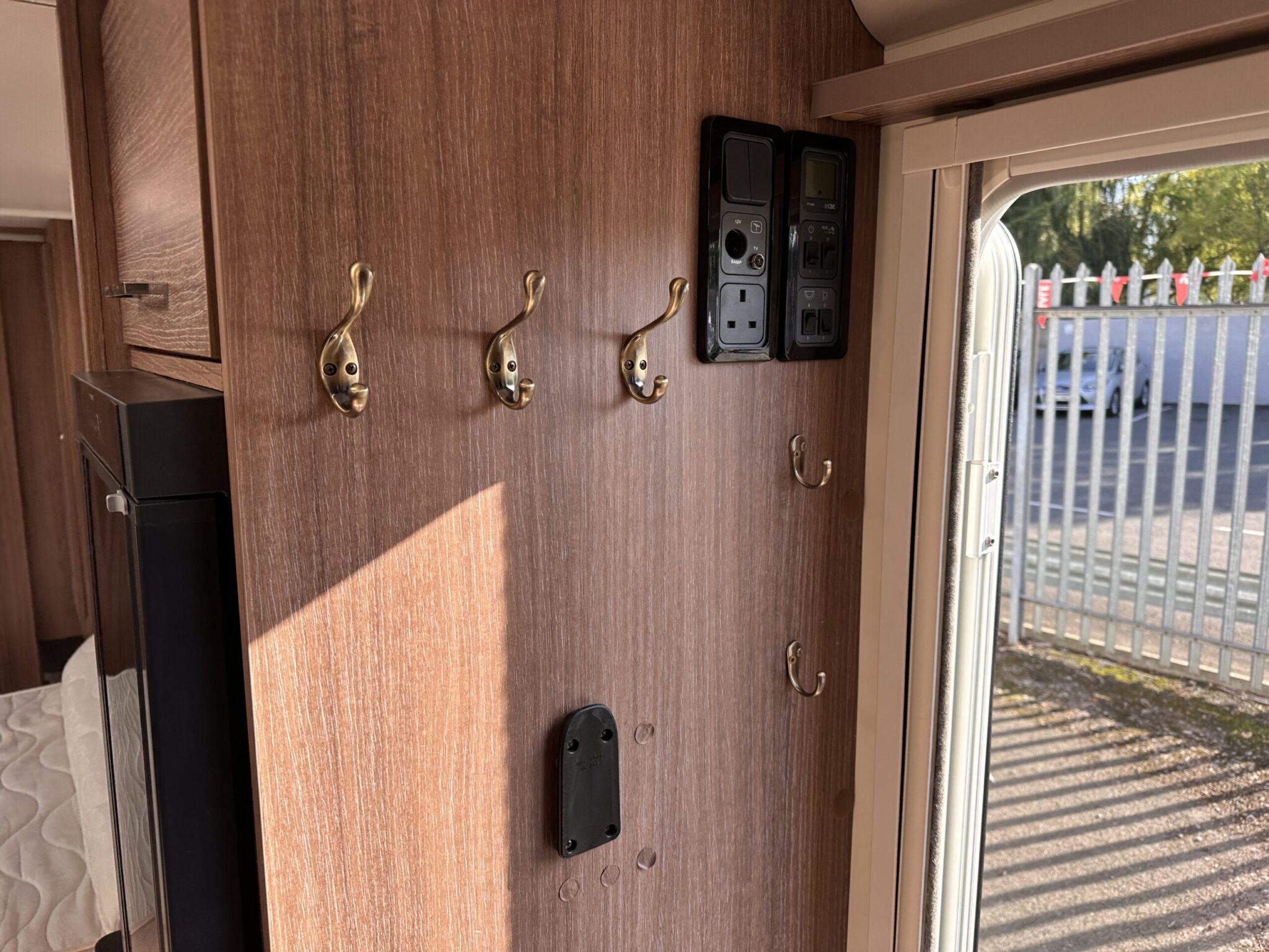 Bailey Unicorn Black Edition Vigo-2021 Caravan - Image 56