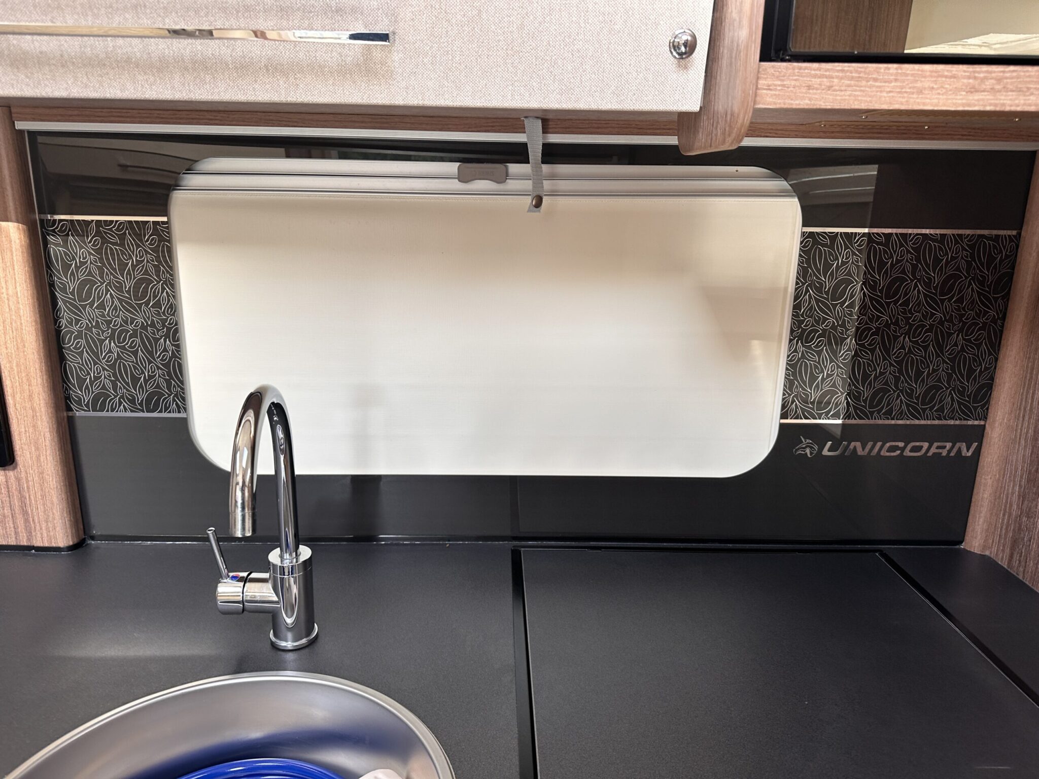 Bailey Unicorn Black Edition Vigo-2021 Caravan - Image 63