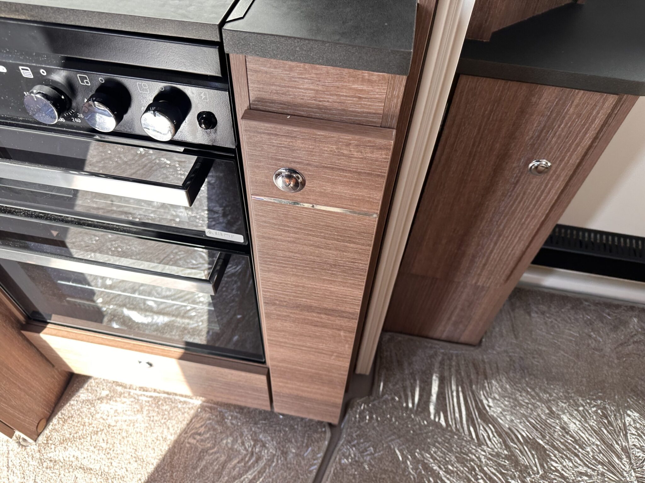 Bailey Unicorn Black Edition Vigo-2021 Caravan - Image 77