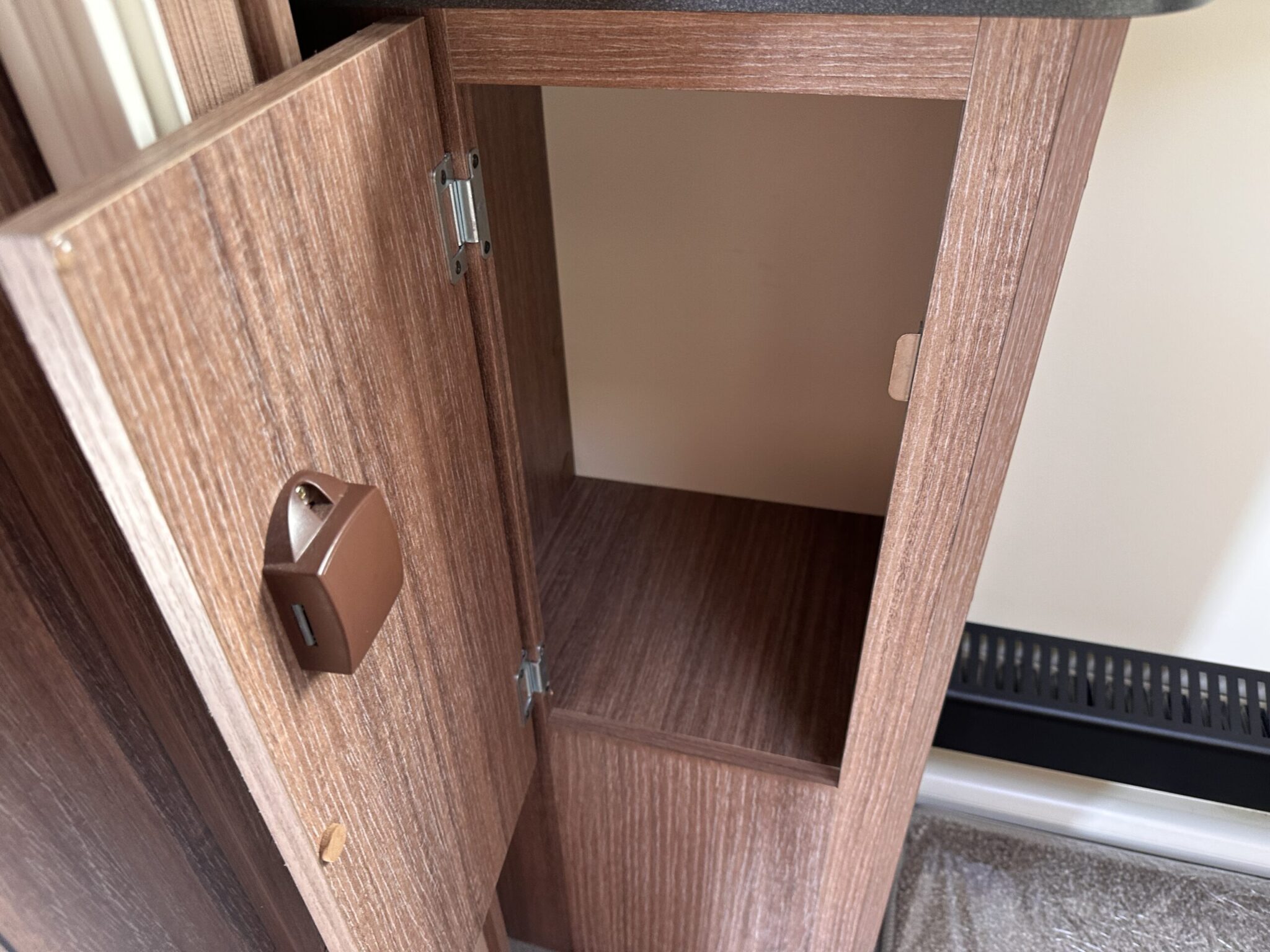 Bailey Unicorn Black Edition Vigo-2021 Caravan - Image 81