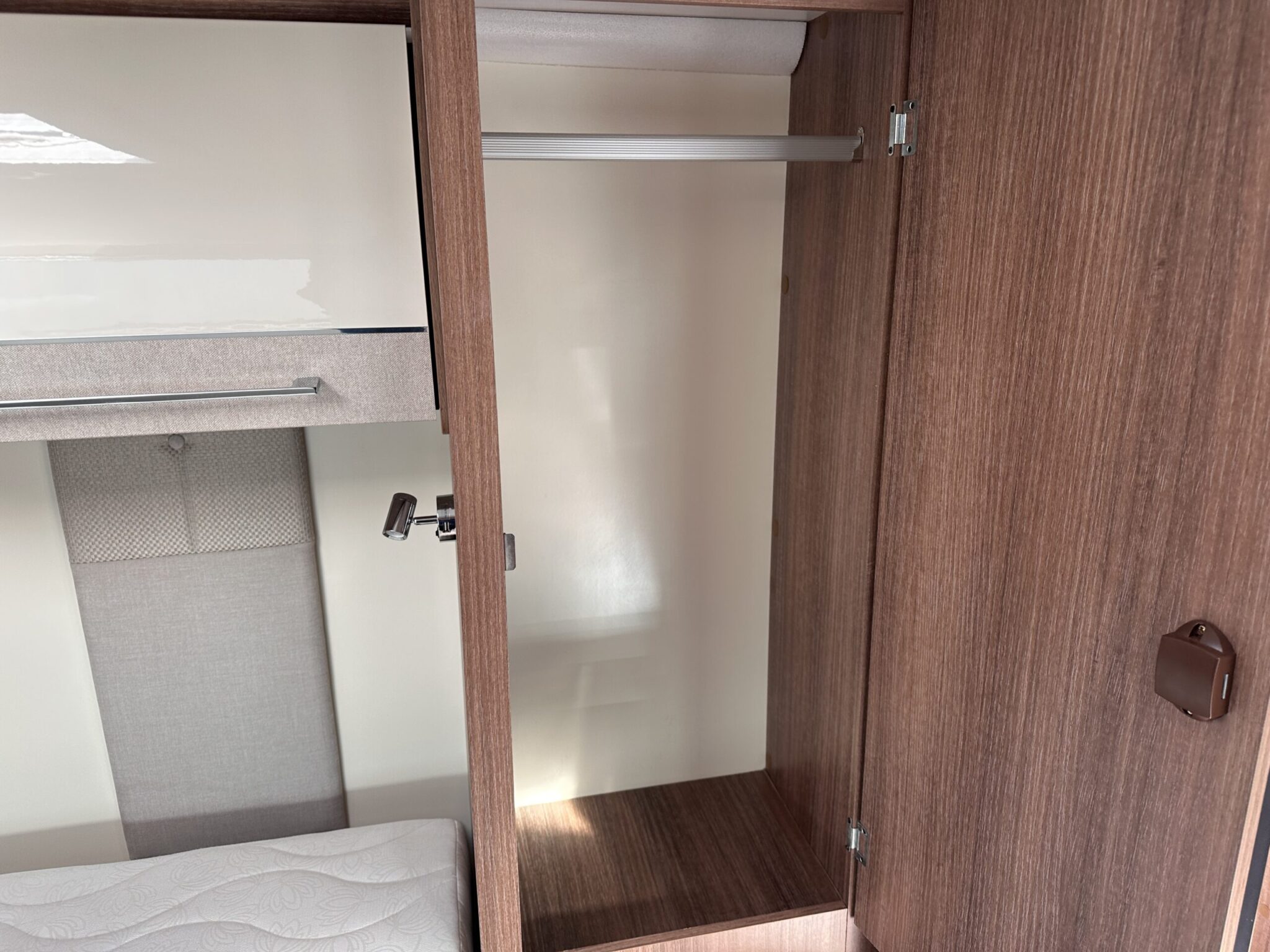 Bailey Unicorn Black Edition Vigo-2021 Caravan - Image 84