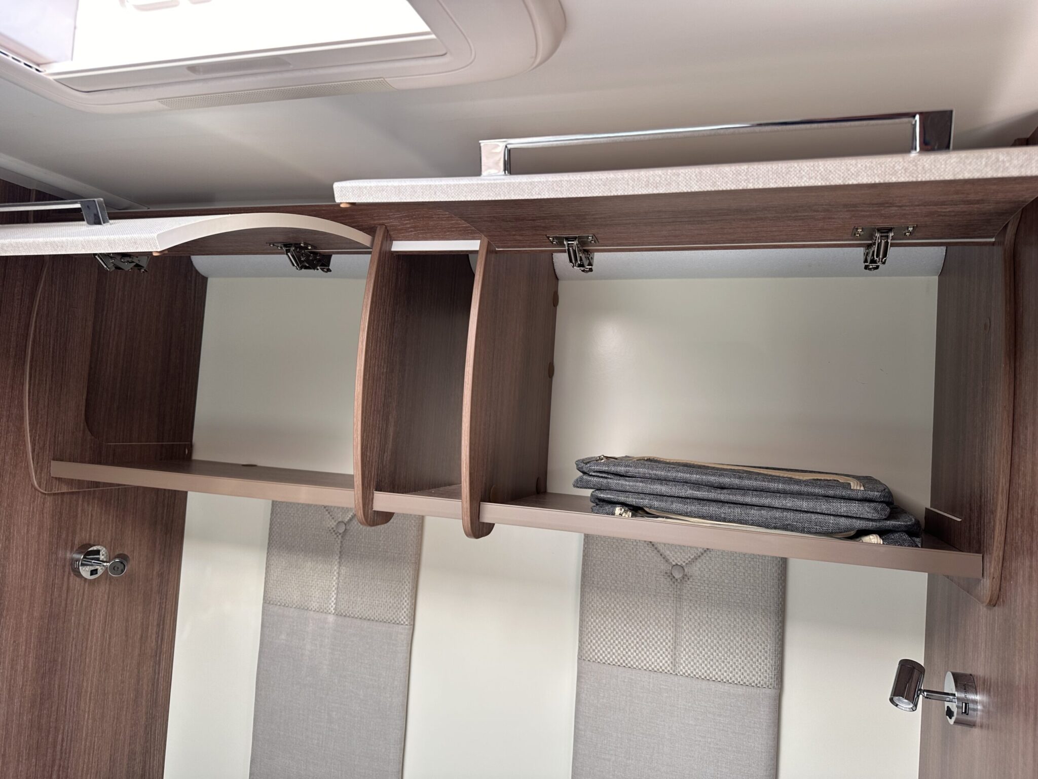 Bailey Unicorn Black Edition Vigo-2021 Caravan - Image 87