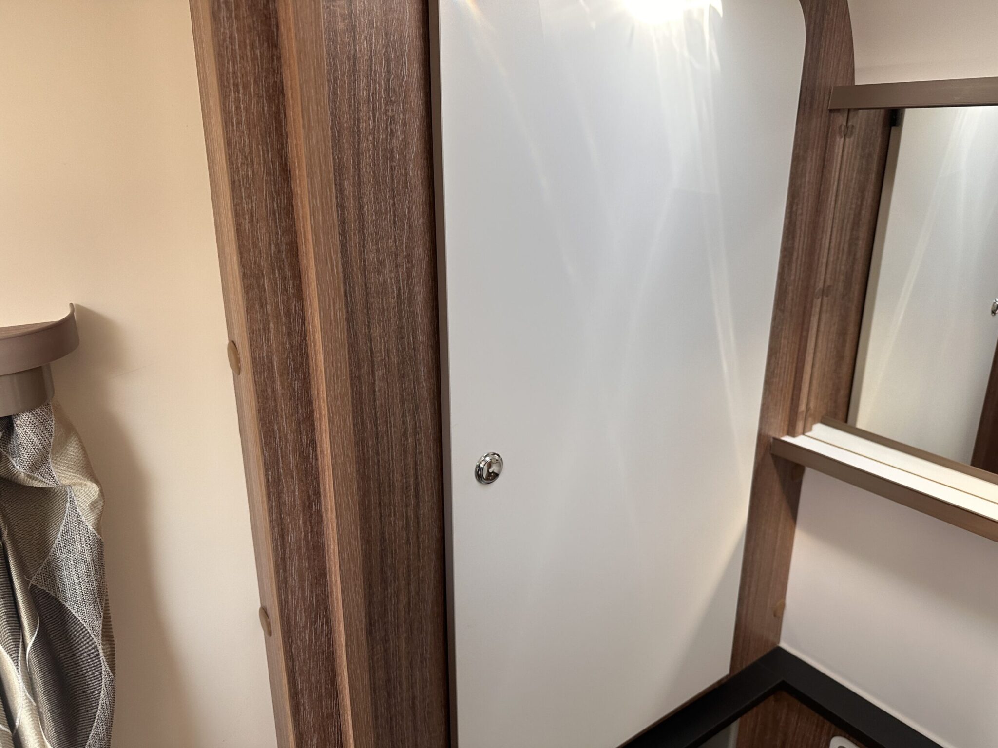 Bailey Unicorn Black Edition Vigo-2021 Caravan - Image 100