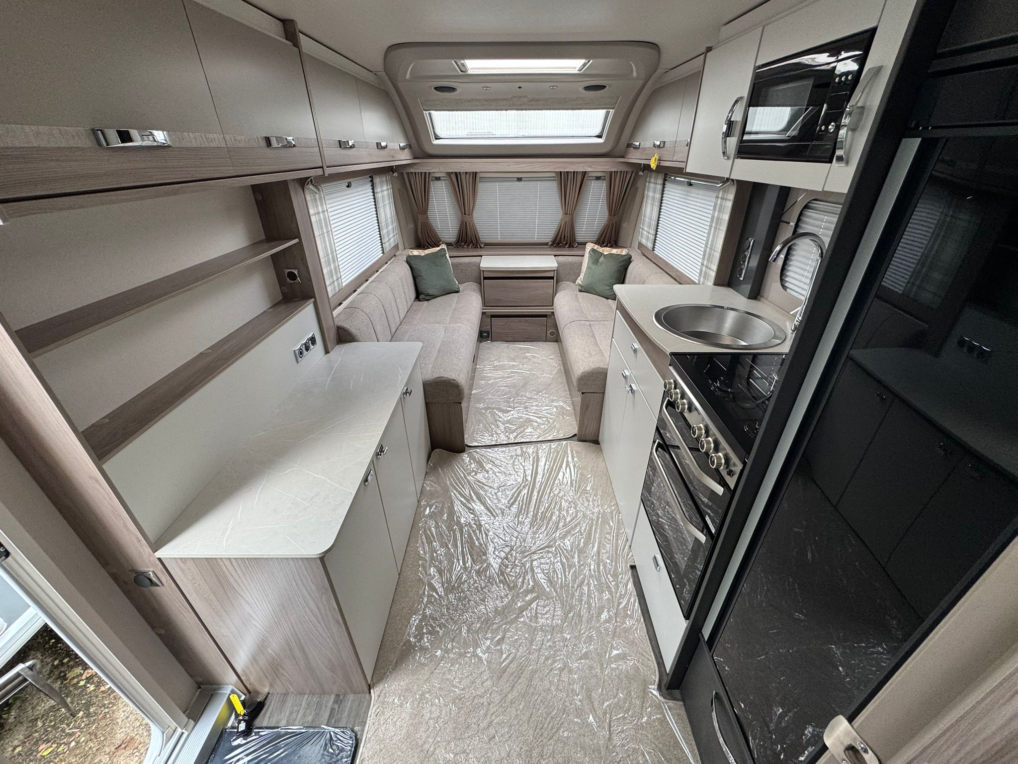 Swift Challenger SE 480- 2023 Caravan - Image 31