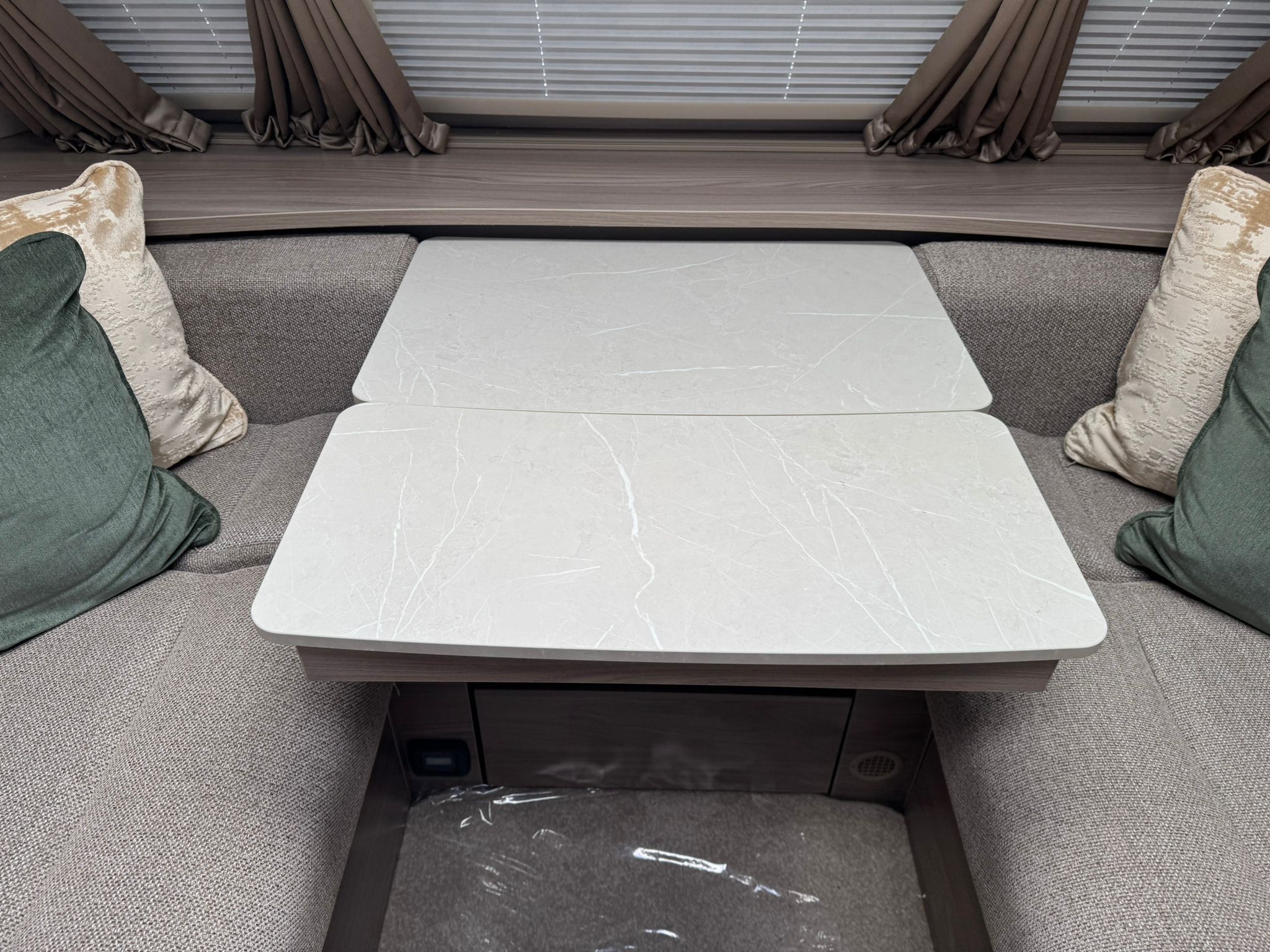 Swift Challenger SE 480- 2023 Caravan - Image 40