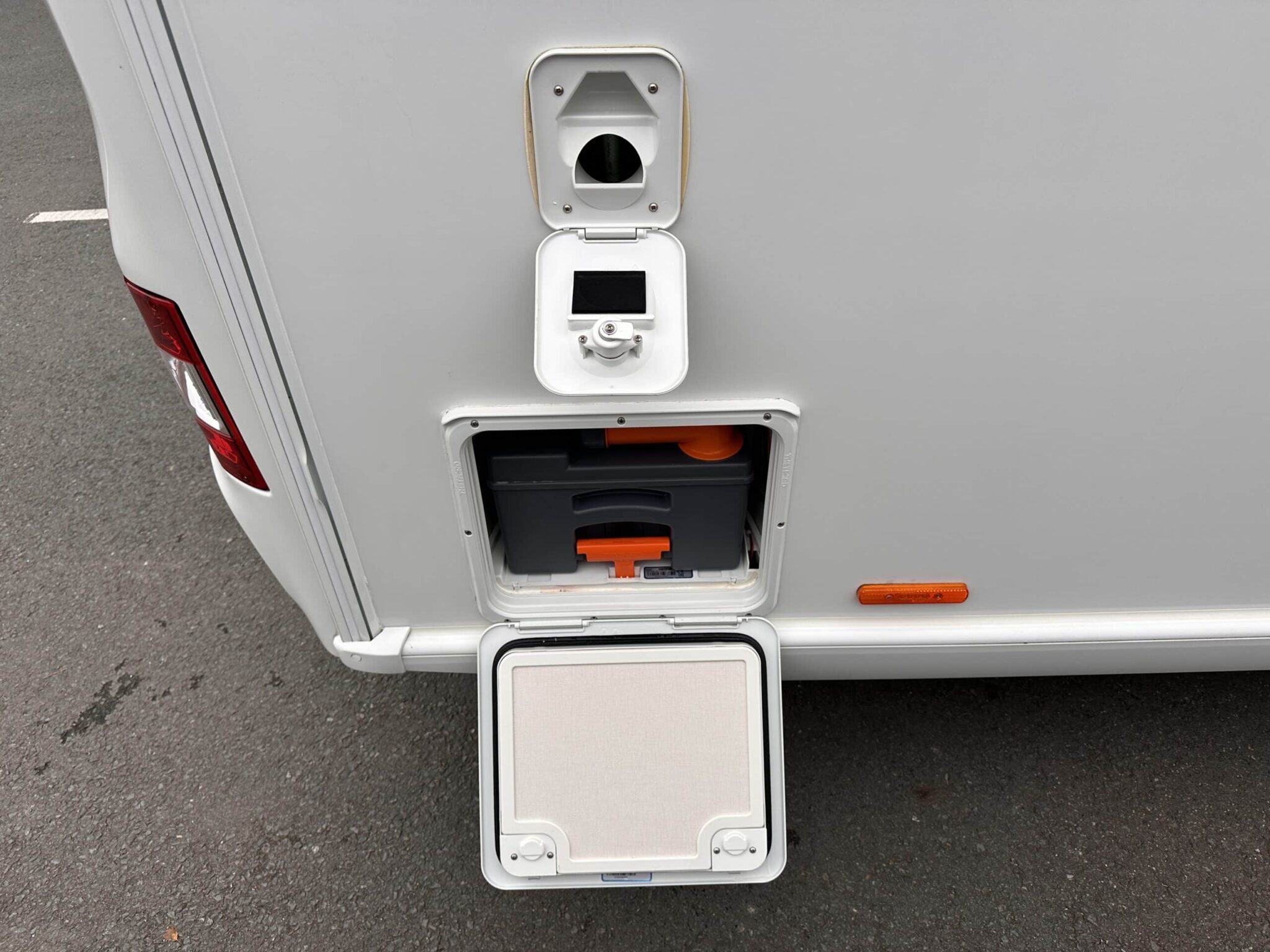 Swift Charisma 580 Grande- 2023 Caravan - Image 23