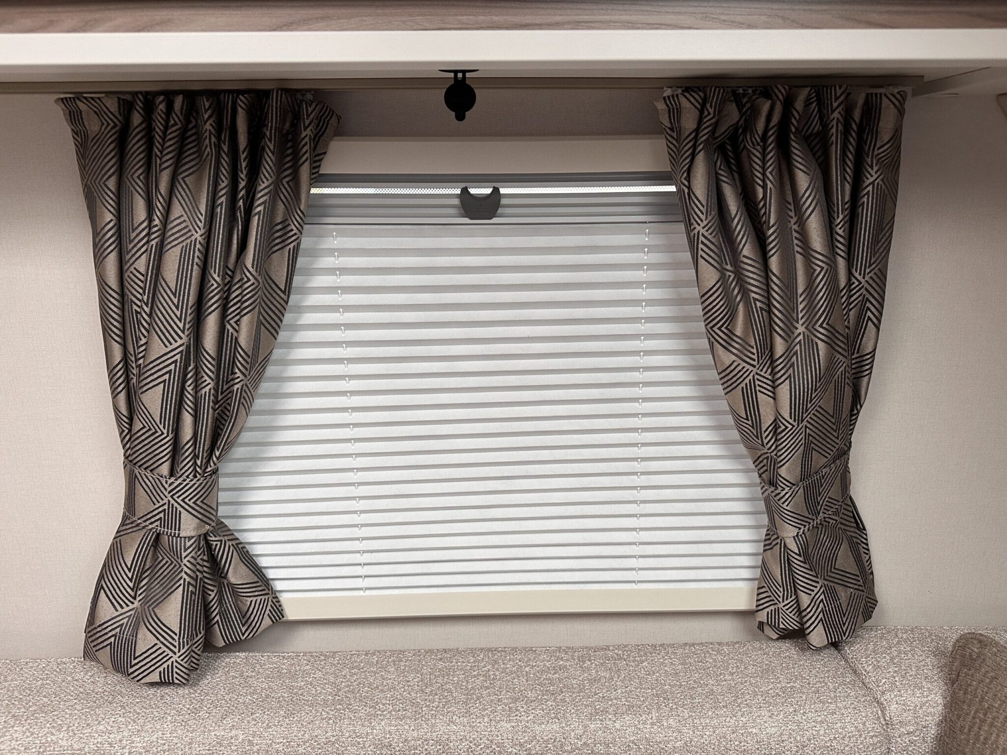 Swift Charisma 580 Grande- 2023 Caravan - Image 34