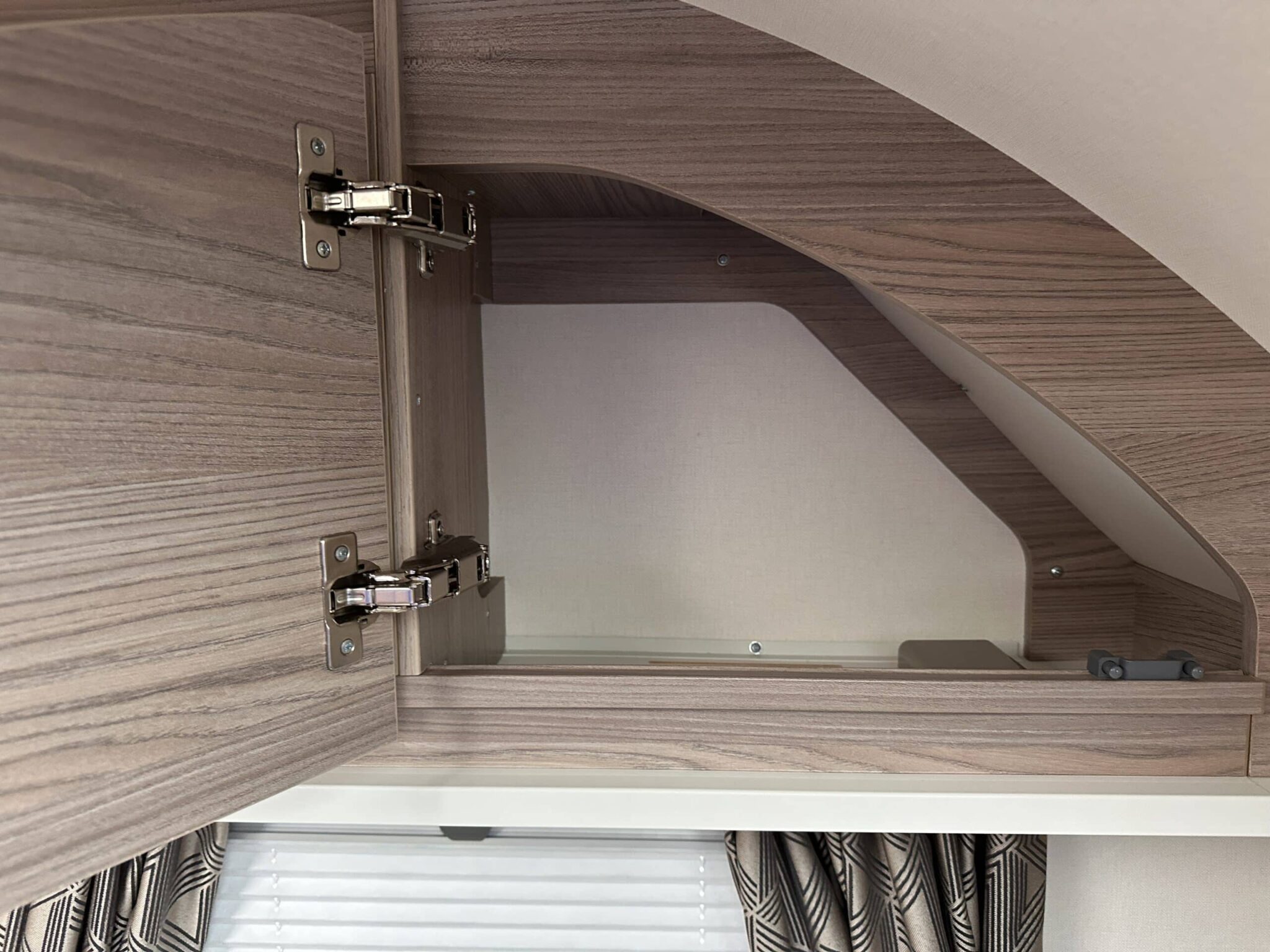 Swift Charisma 580 Grande- 2023 Caravan - Image 38