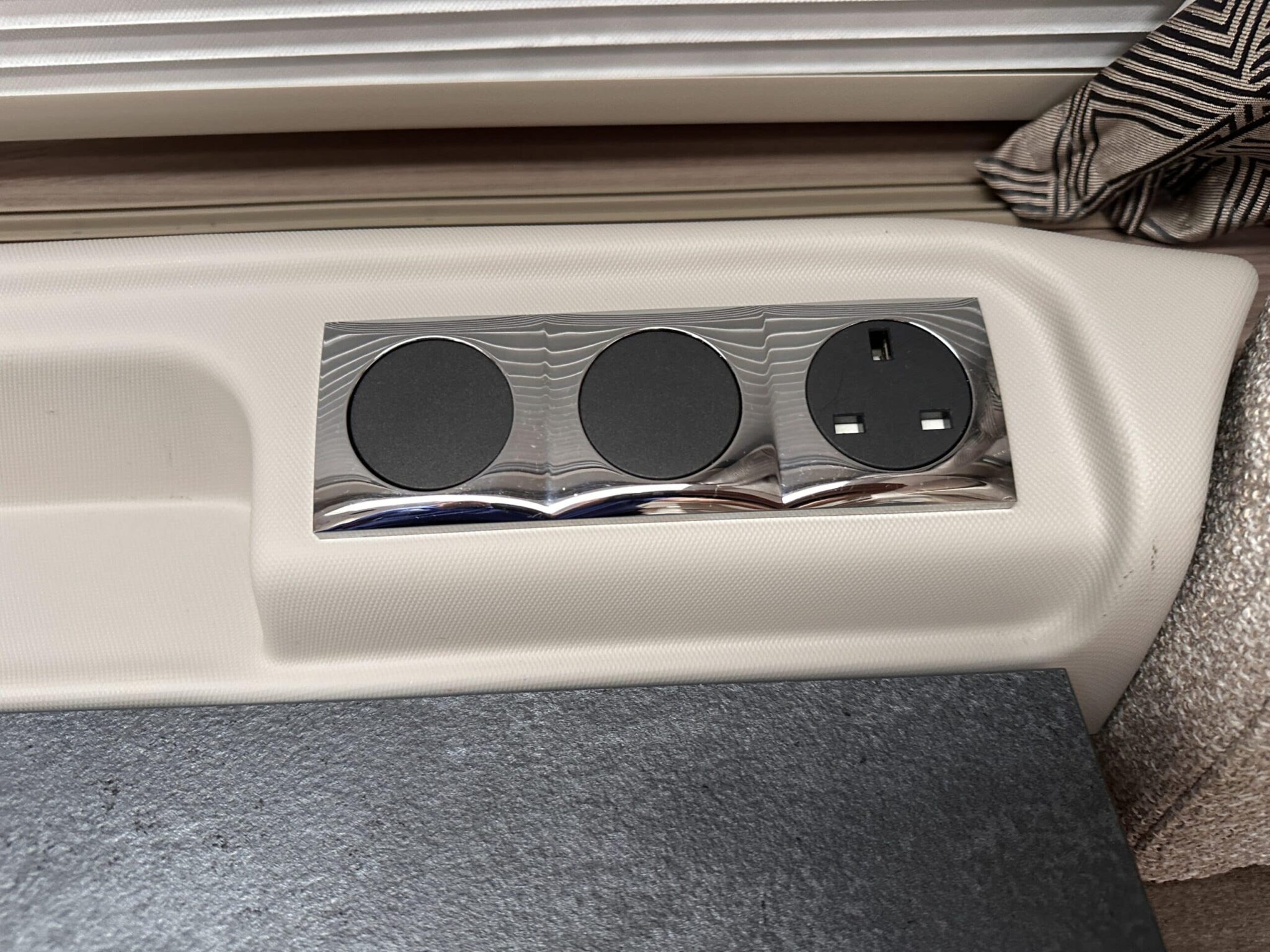 Swift Charisma 580 Grande- 2023 Caravan - Image 42