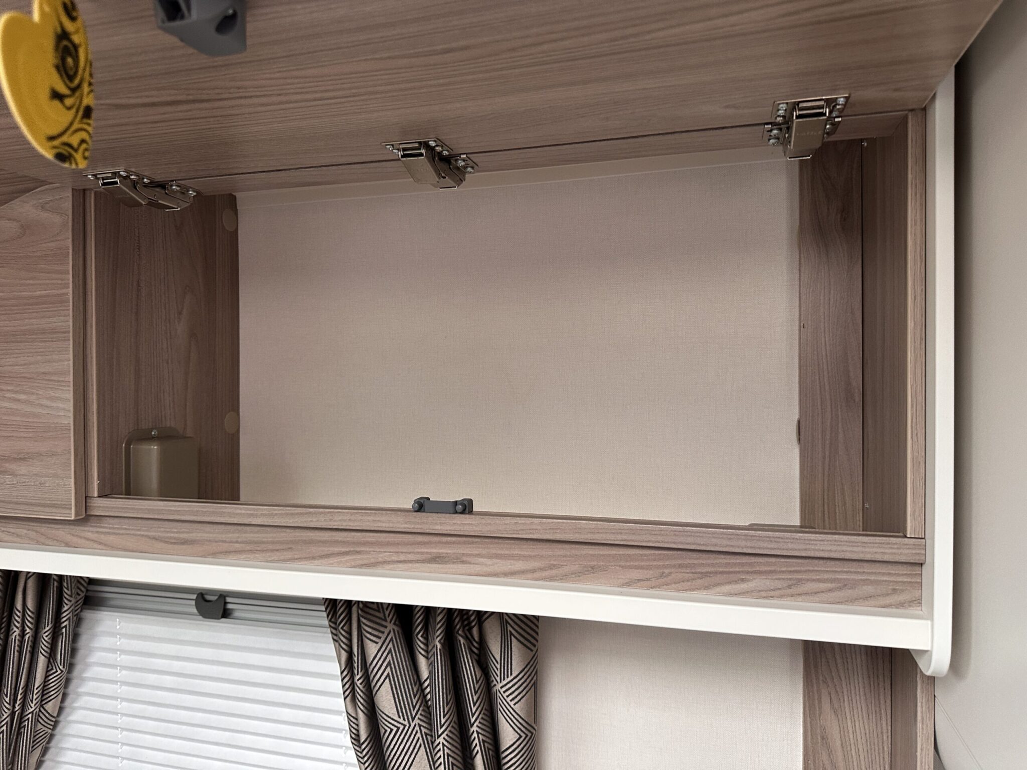 Swift Charisma 580 Grande- 2023 Caravan - Image 46