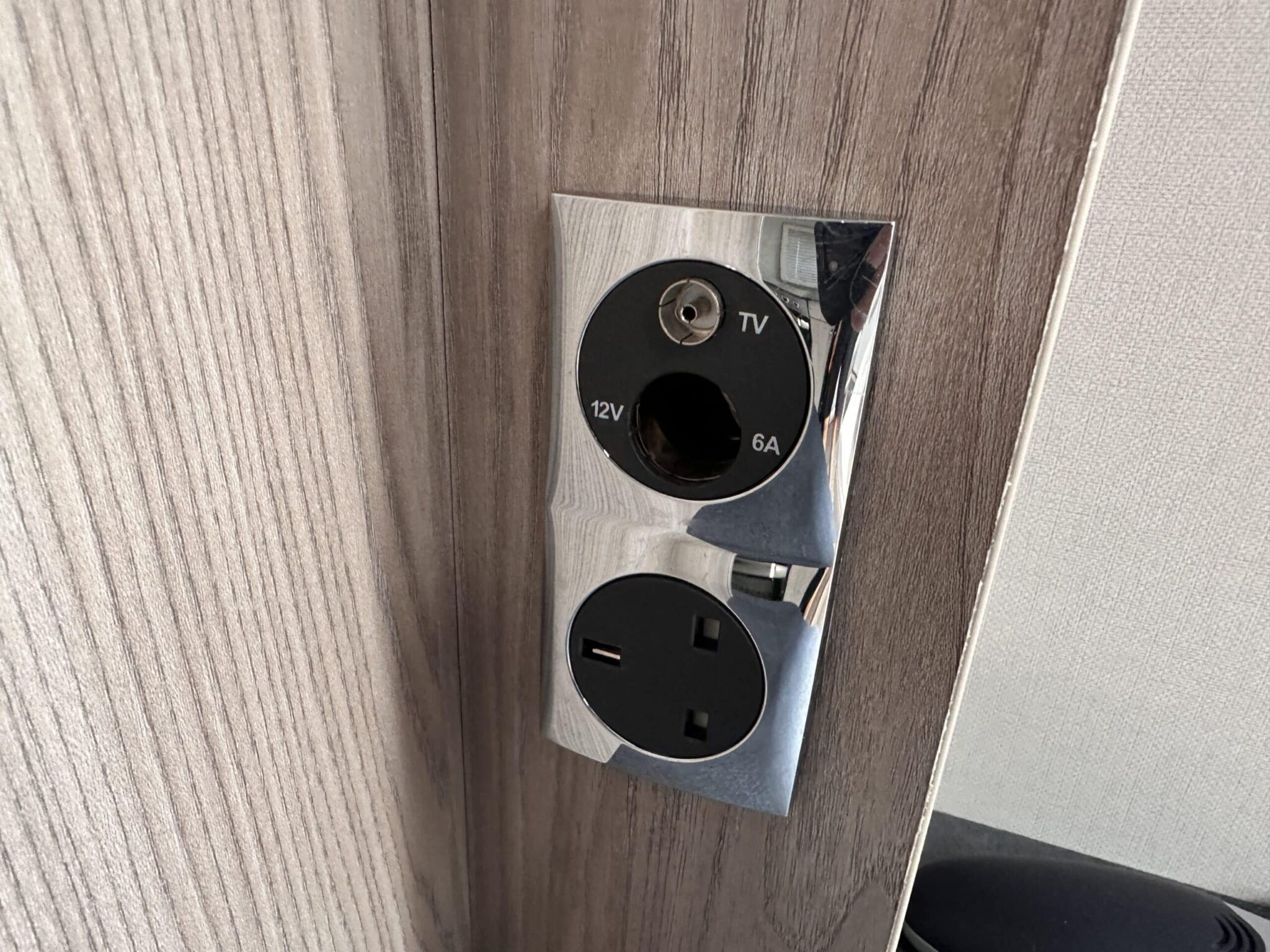 Swift Charisma 580 Grande- 2023 Caravan - Image 60