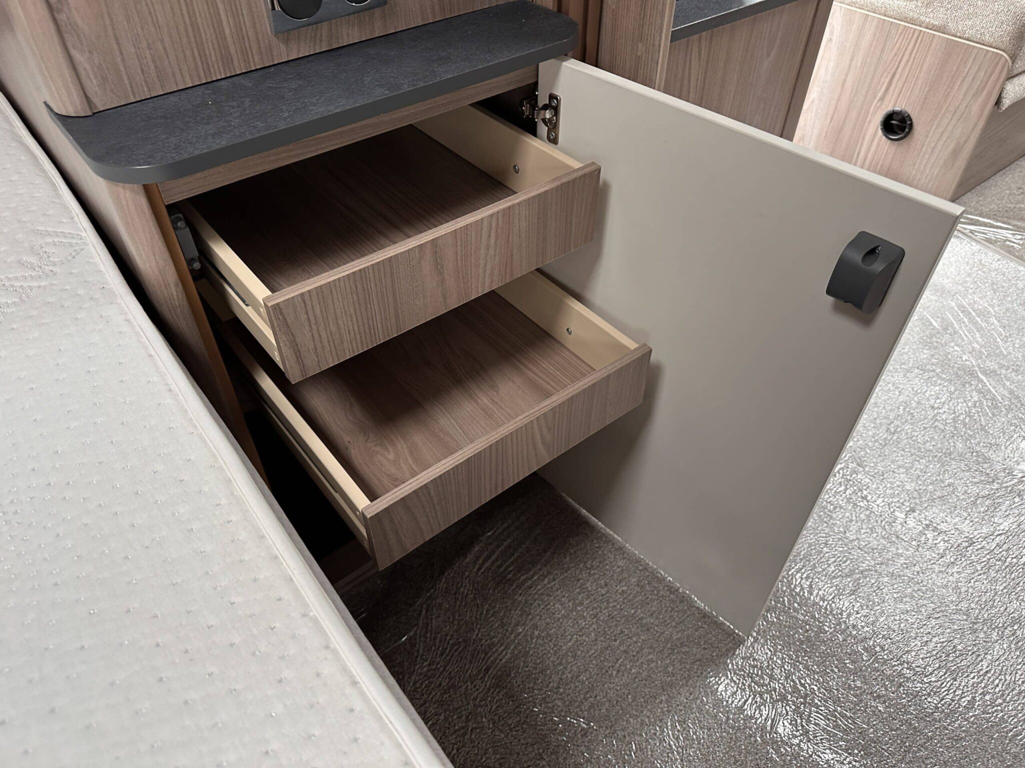 Swift Charisma 580 Grande- 2023 Caravan - Image 81