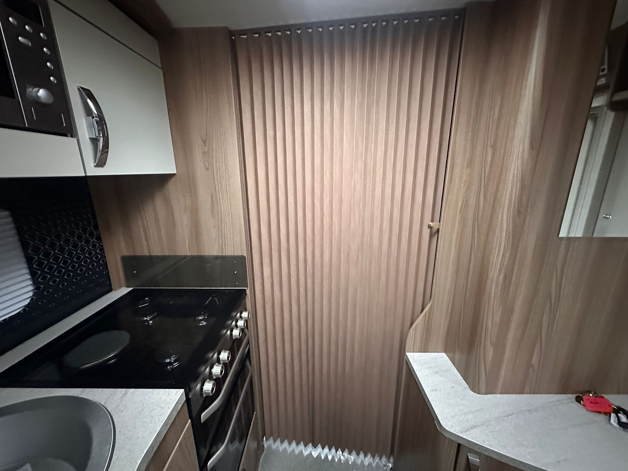 Swift Challenger 580- 2022 Caravans - Image 24