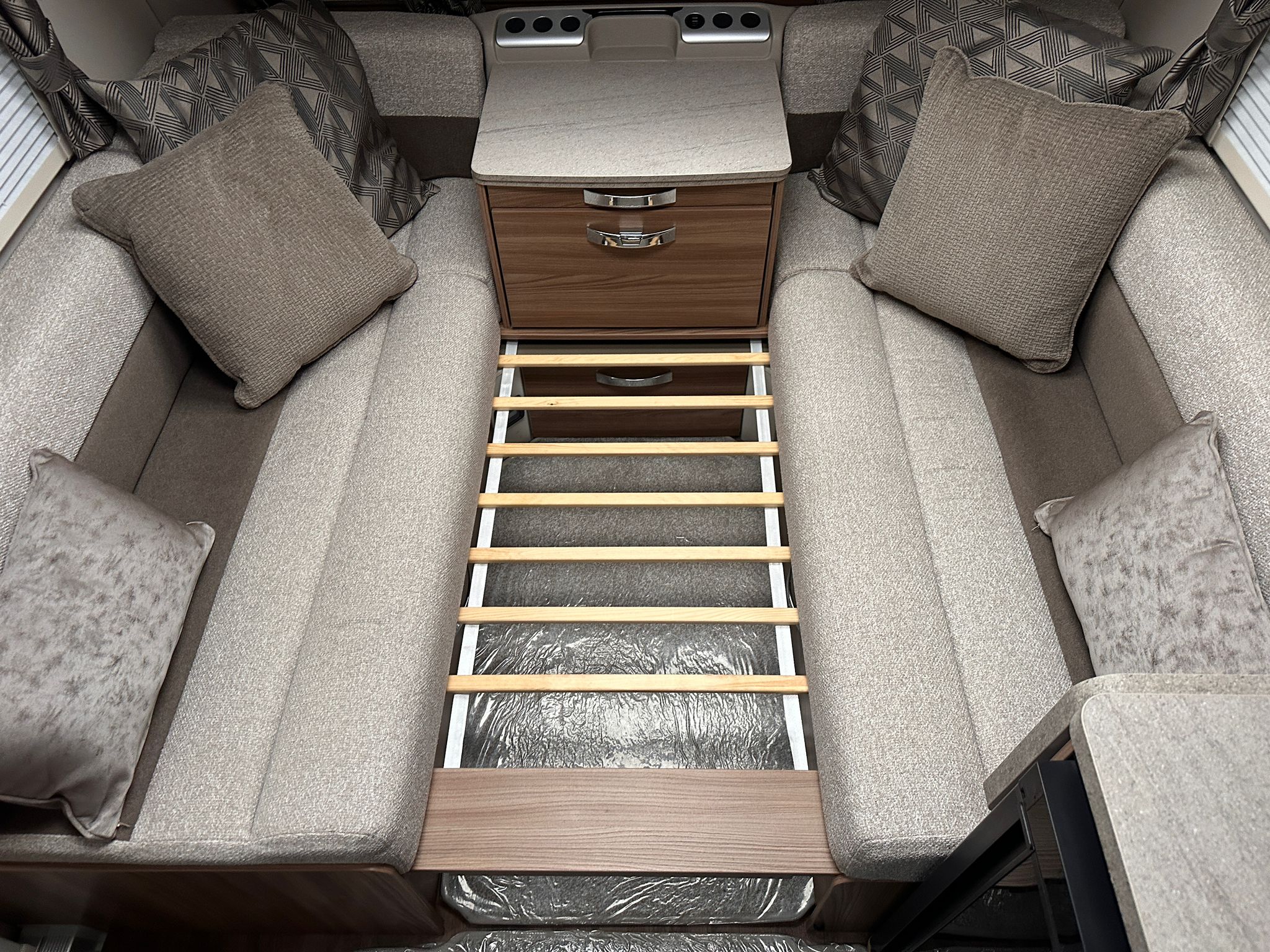 Swift Challenger 580- 2022 Caravans - Image 66