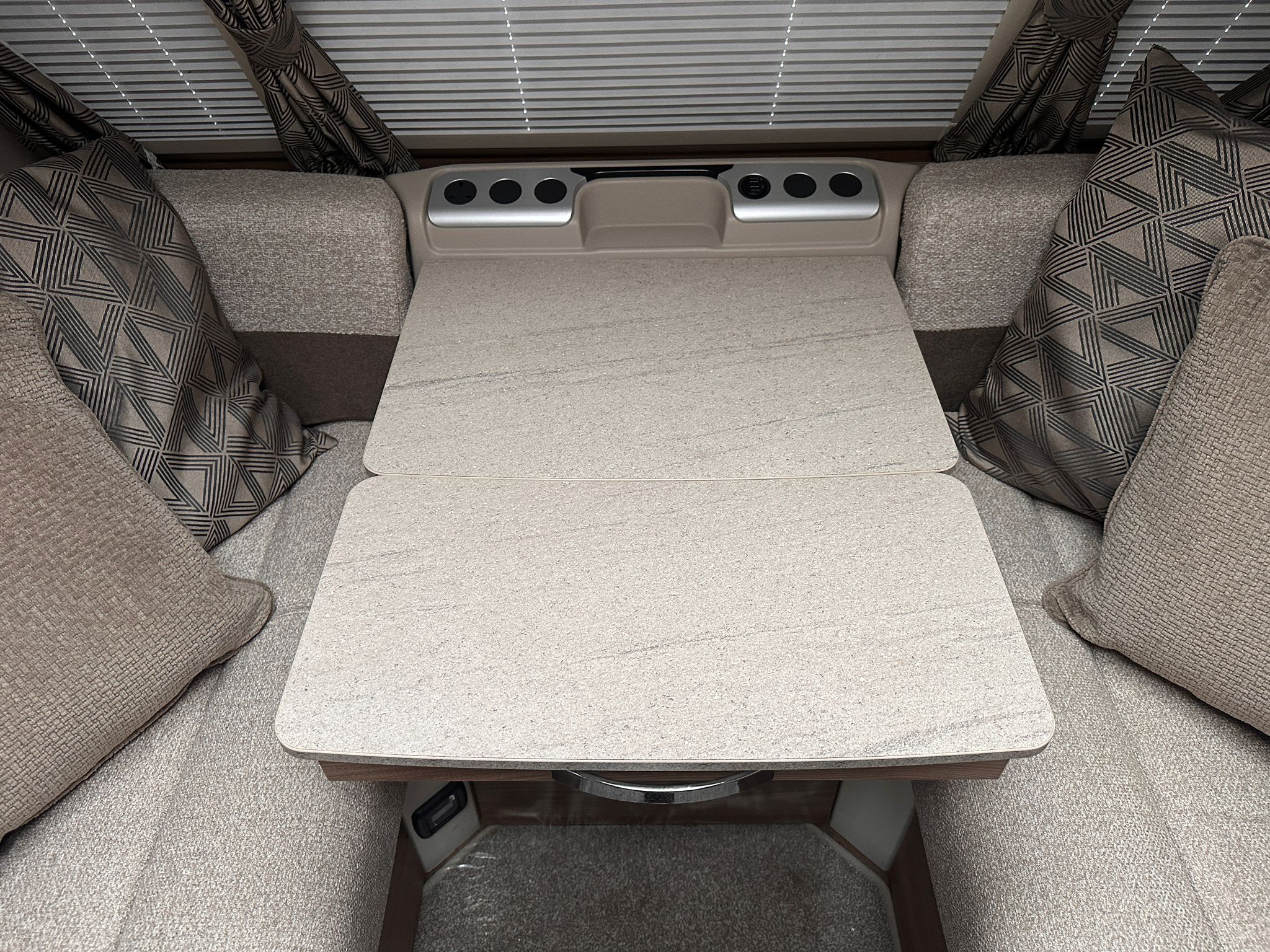 Swift Challenger 580- 2022 Caravans - Image 72