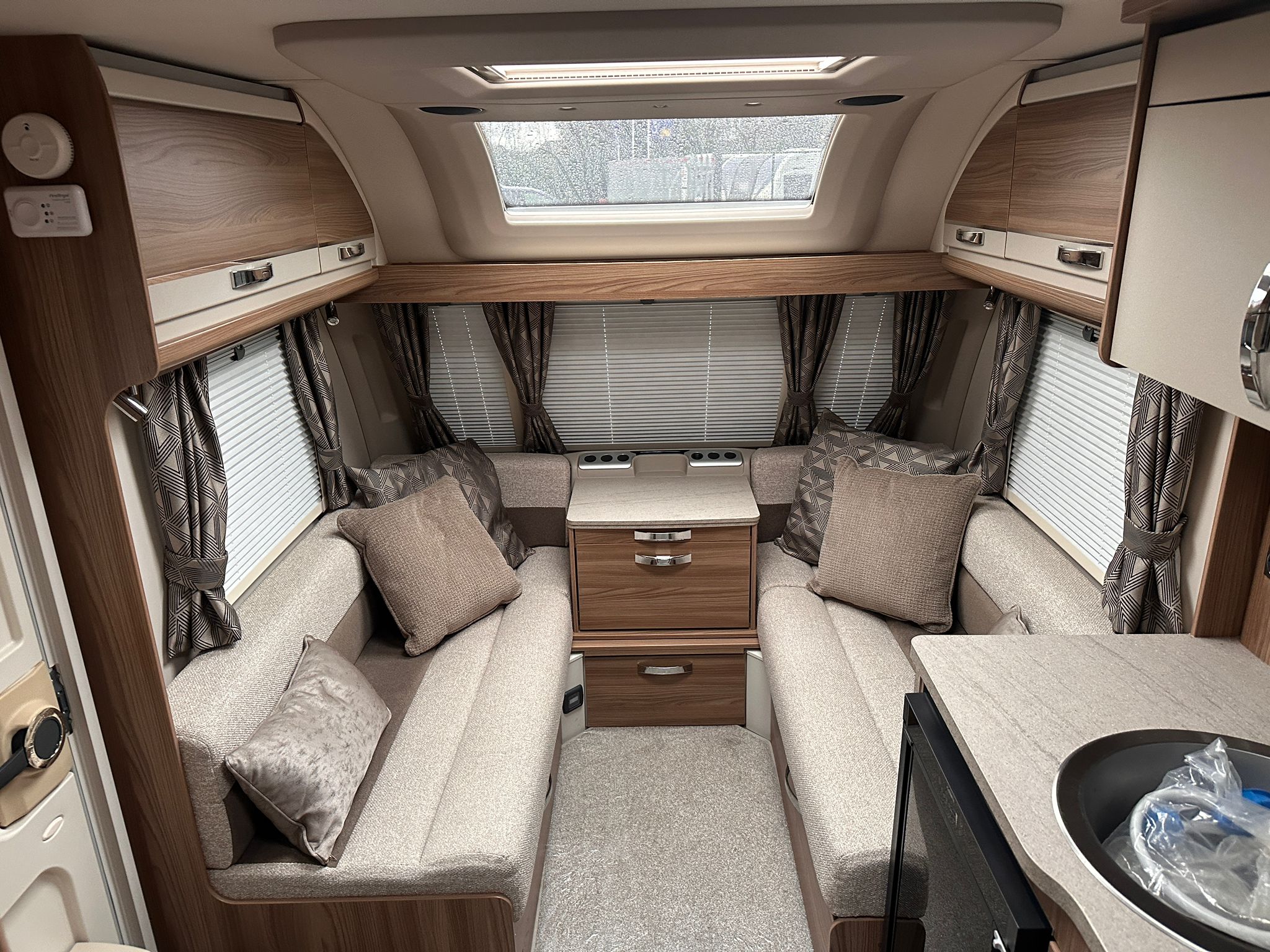 Swift Challenger 580- 2022 Caravans - Image 84