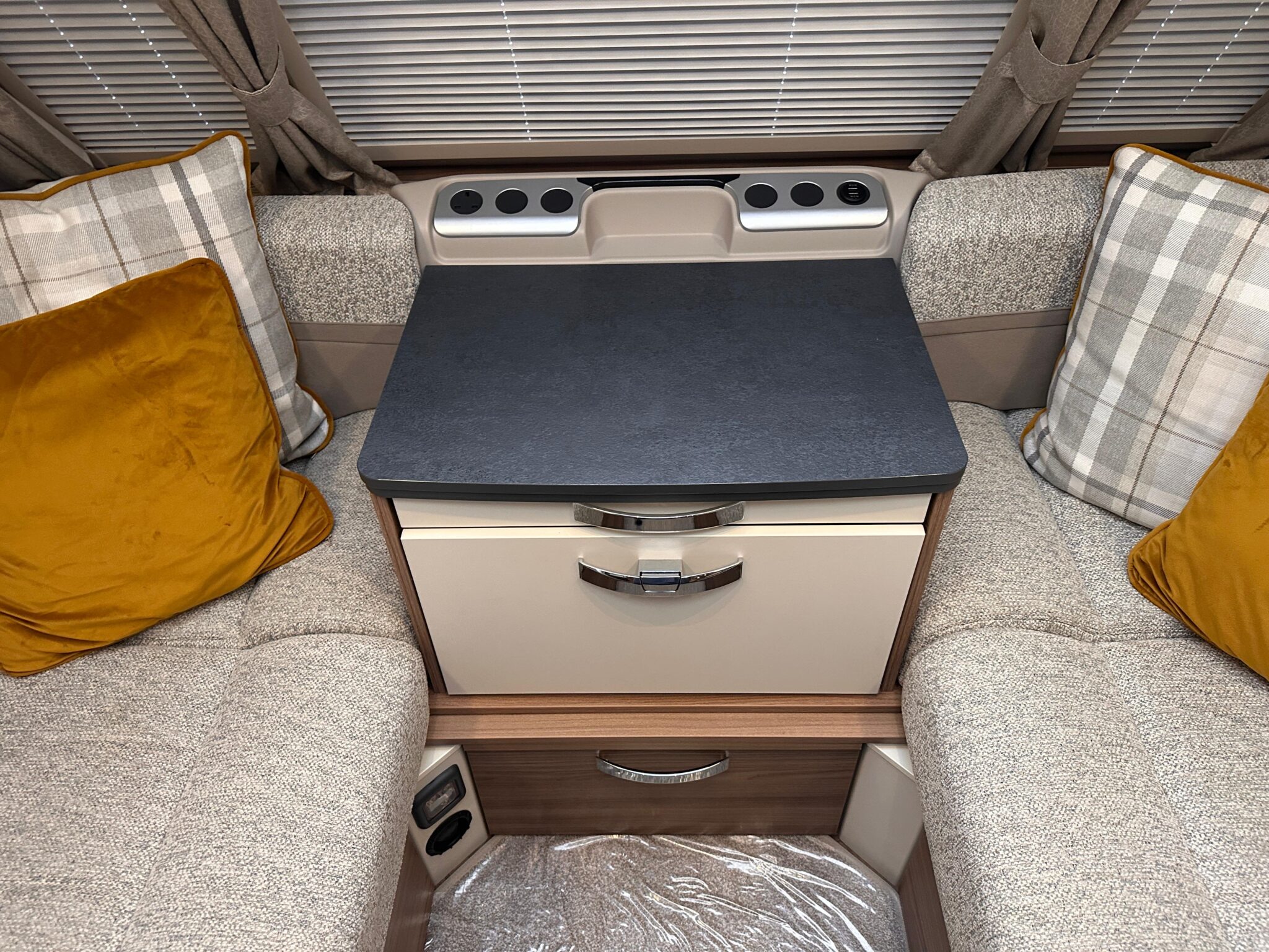 Swift Fairway 560- 2022 Caravans - Image 28