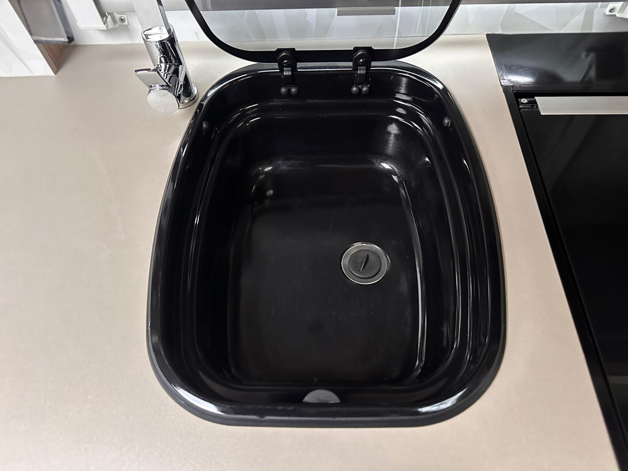 Coachman VIP 575- 2018 Caravan - Image 80