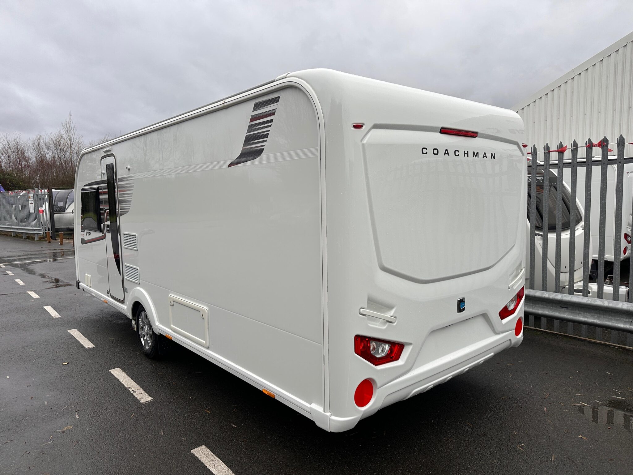 Coachman VIP 575- 2018 Caravan - Image 4