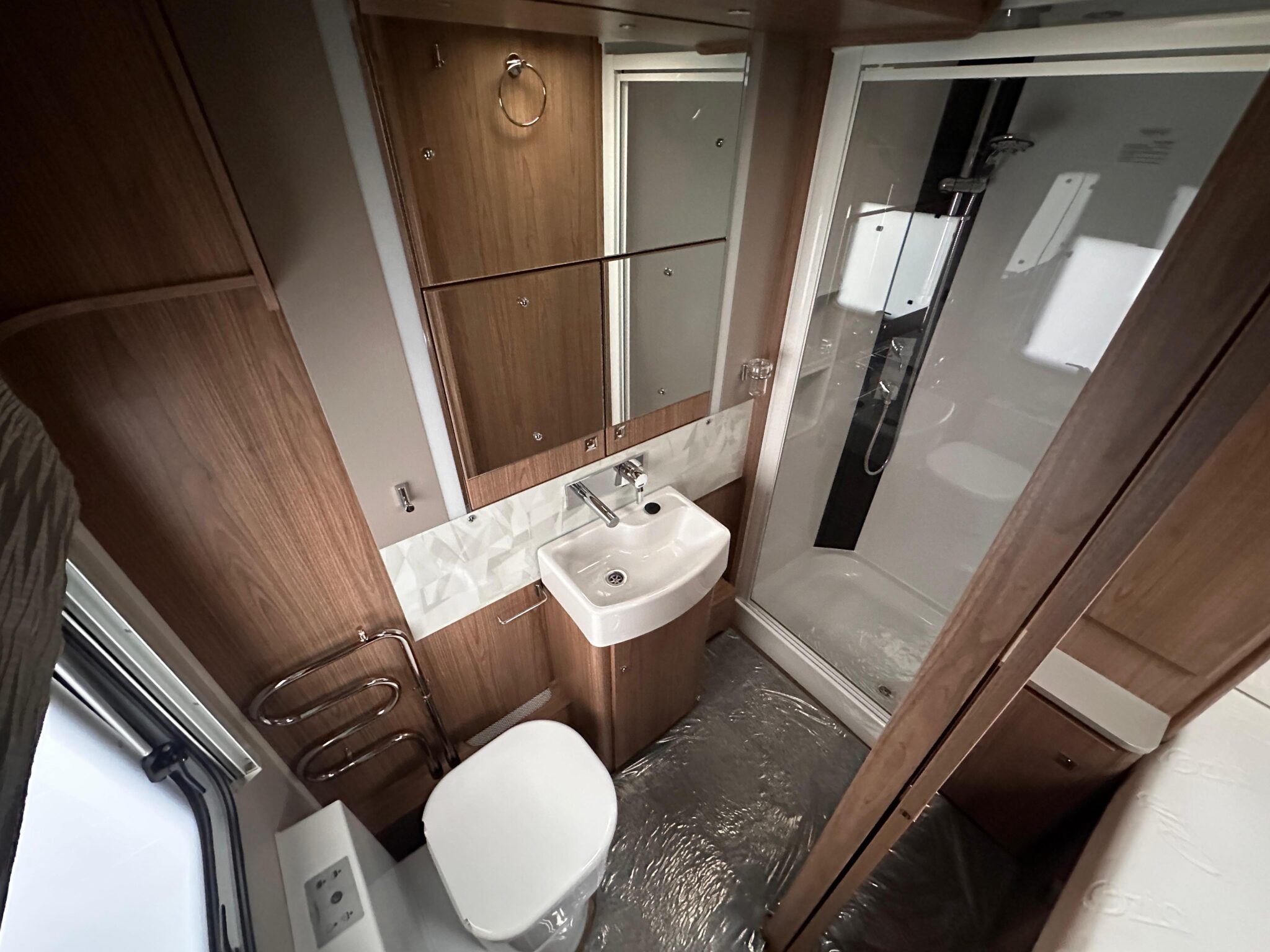 Coachman VIP 575- 2018 Caravan - Image 19