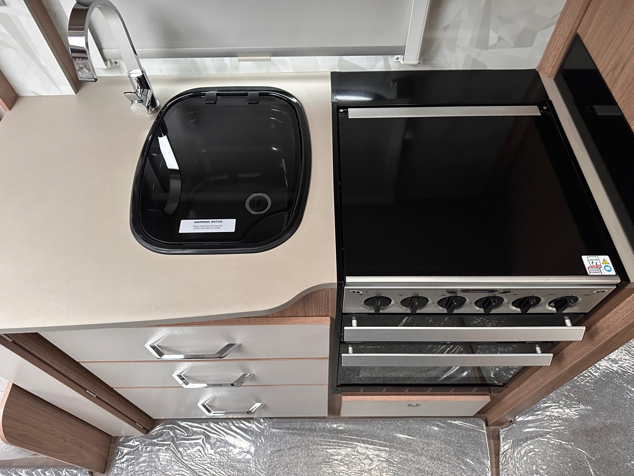 Coachman VIP 575- 2018 Caravan - Image 44