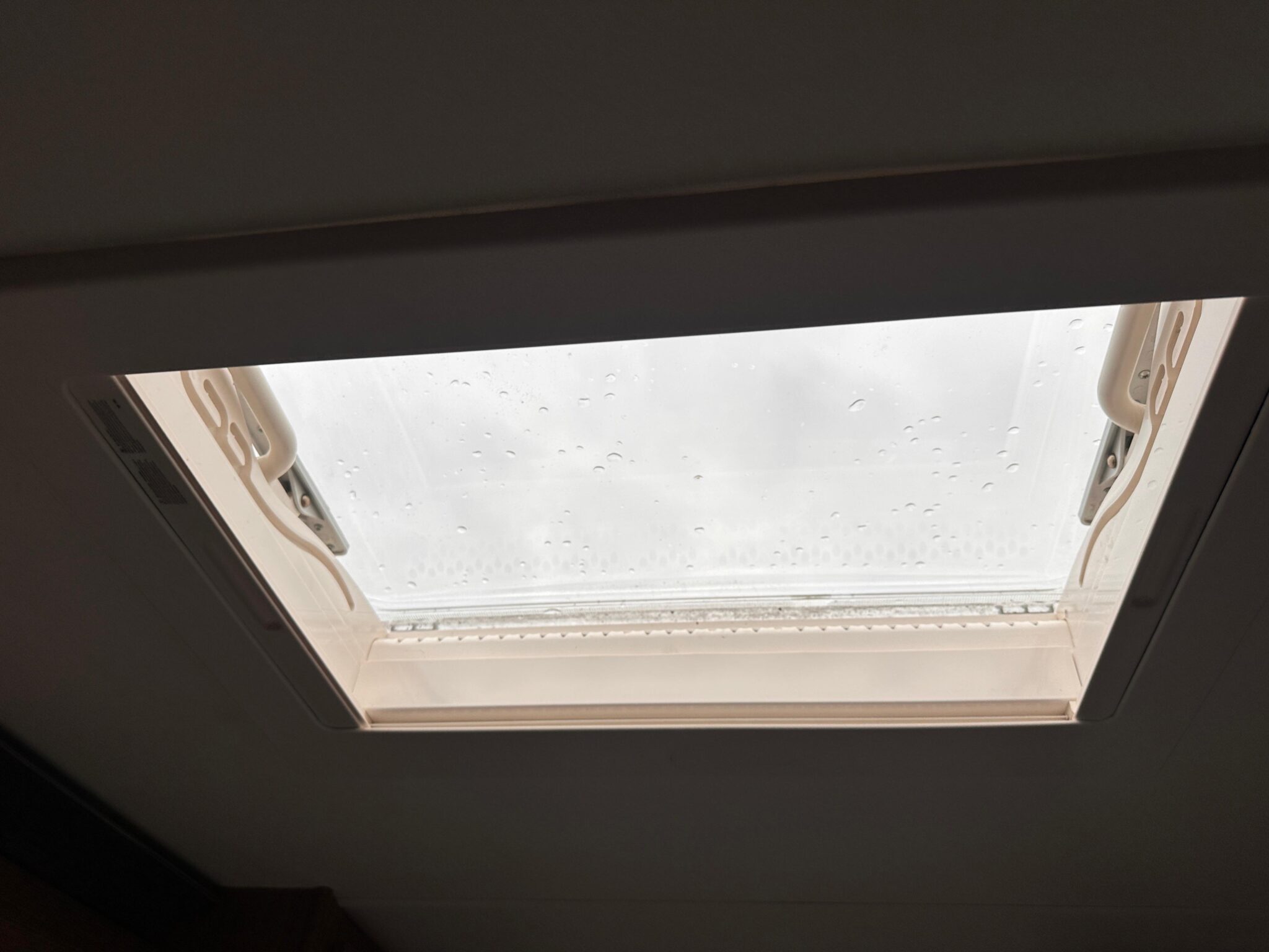 Coachman VIP 575- 2018 Caravan - Image 57