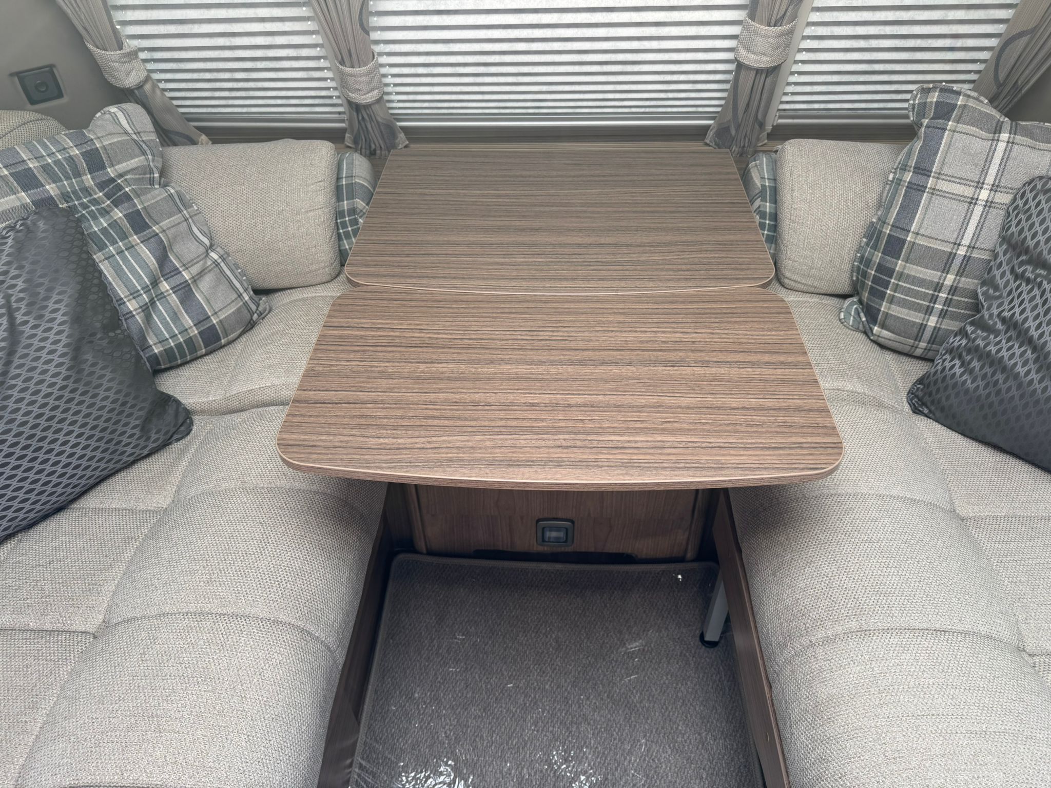 Coachman Laser 620- 2016 Caravan - Image 64