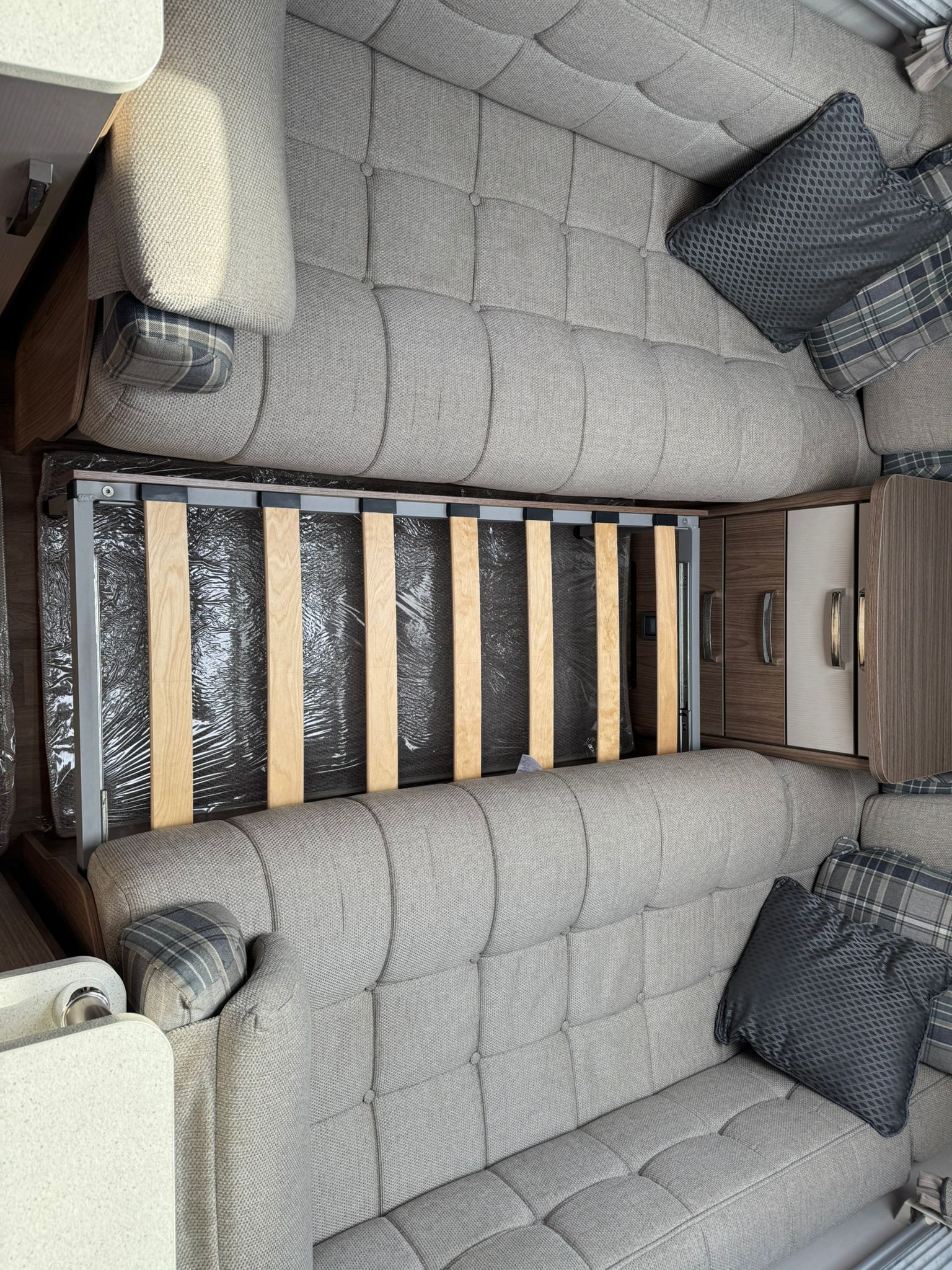 Coachman Laser 620- 2016 Caravan - Image 61