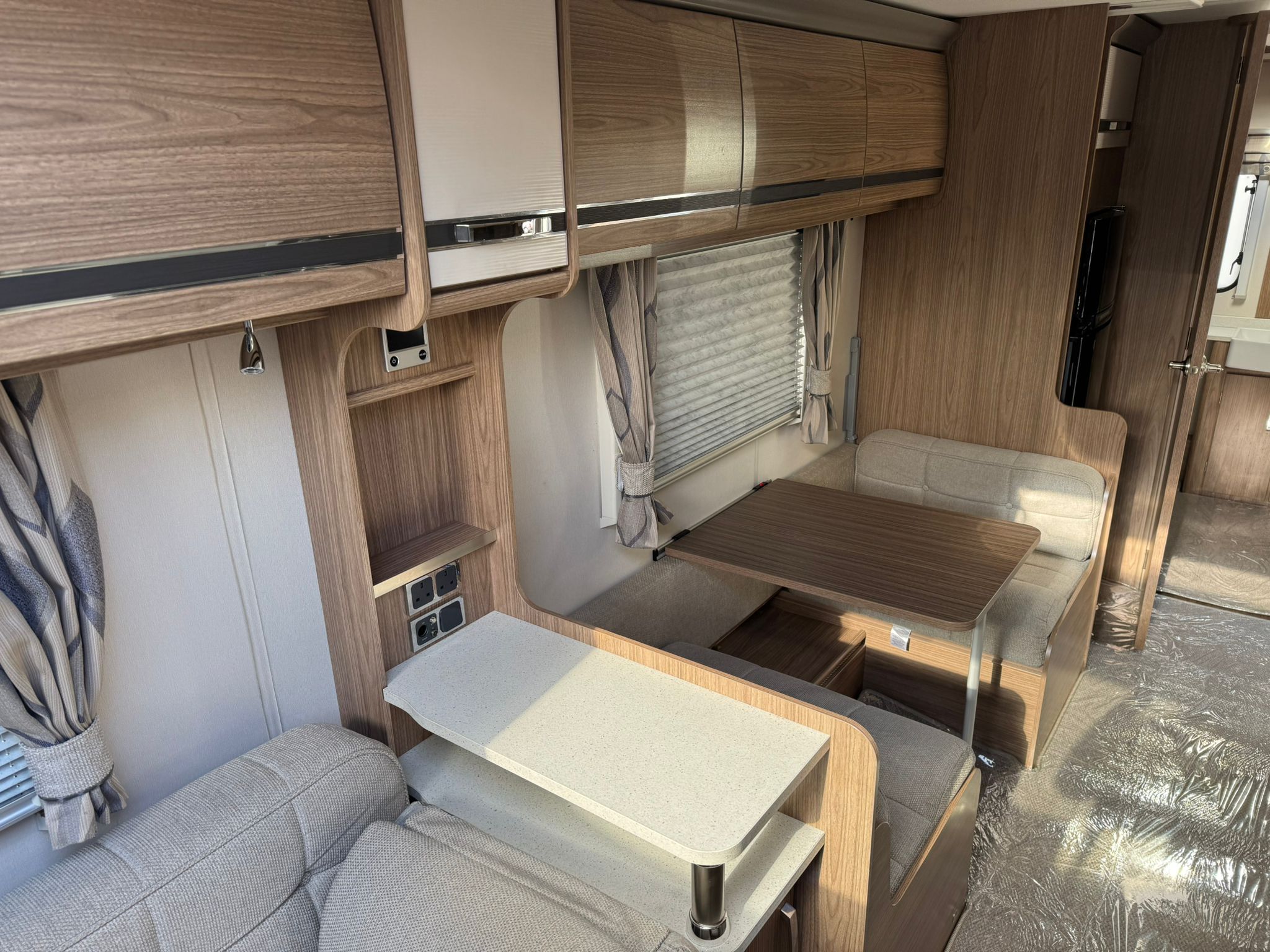 Coachman Laser 620- 2016 Caravan - Image 53