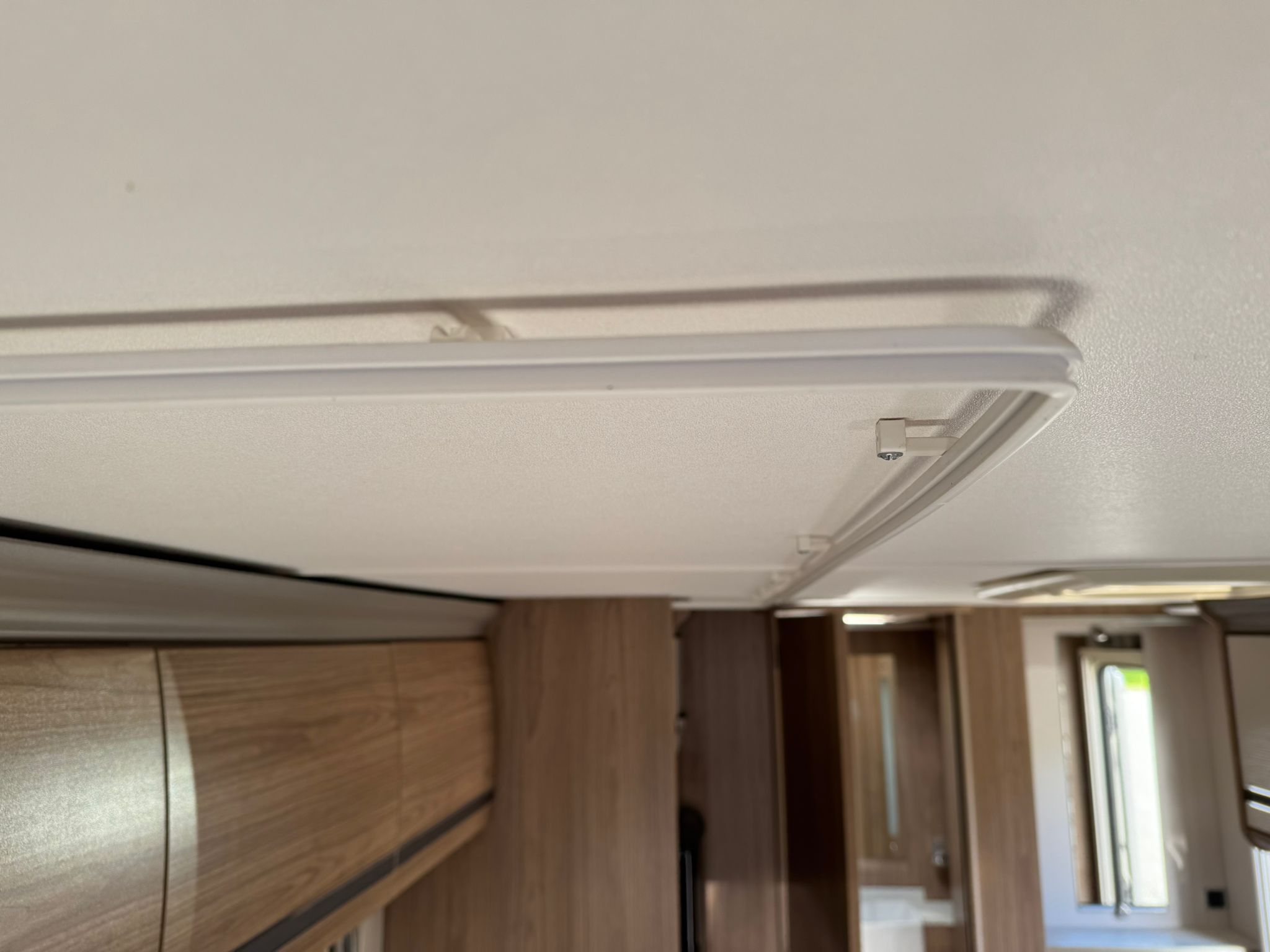 Coachman Laser 620- 2016 Caravan - Image 42