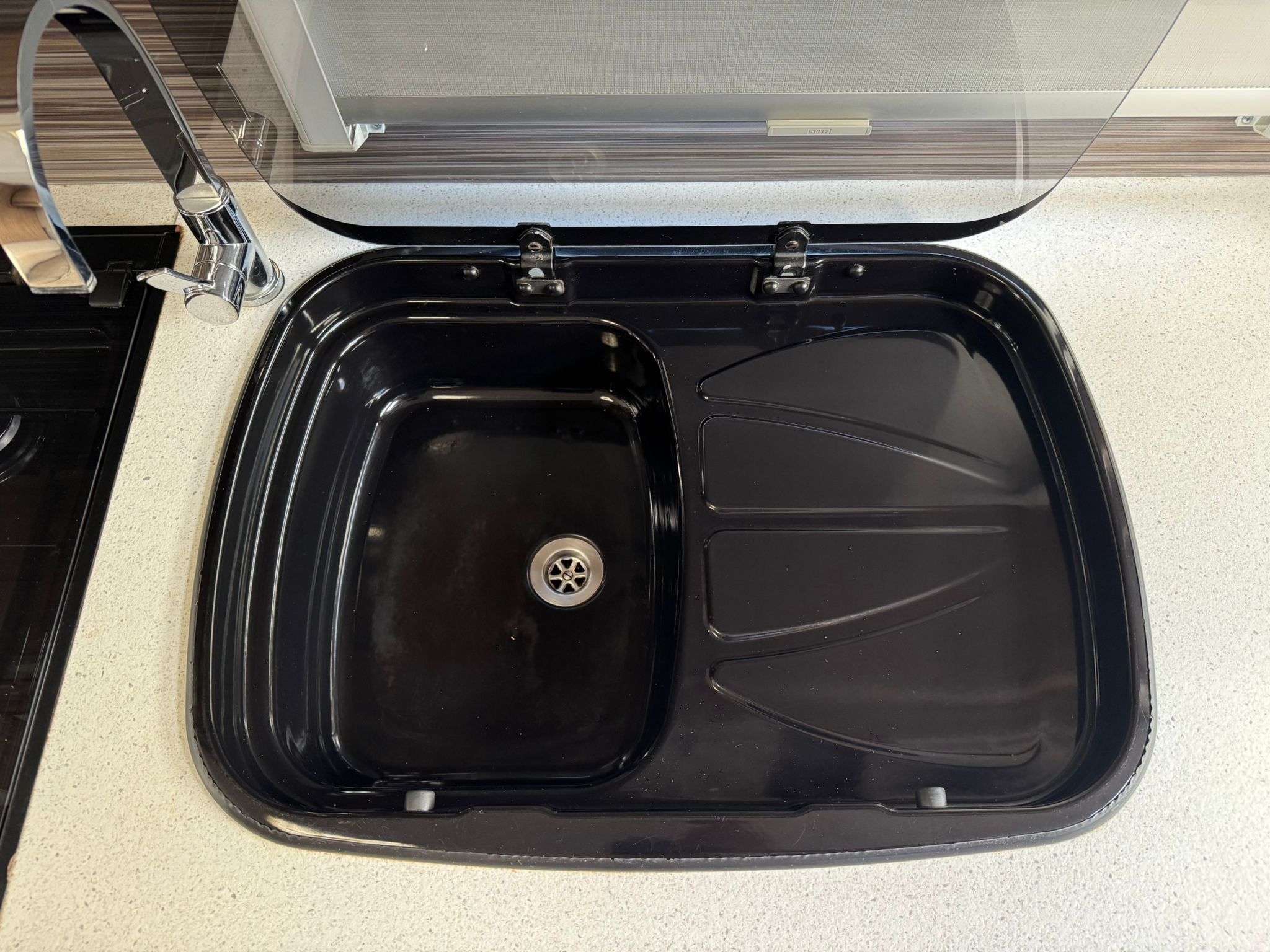 Coachman Laser 620- 2016 Caravan - Image 36