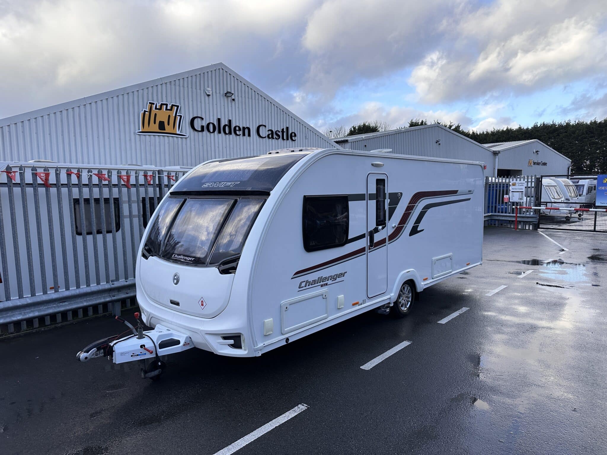 Swift GTS 580 (Challenger Special Edition)- 2016 Caravan