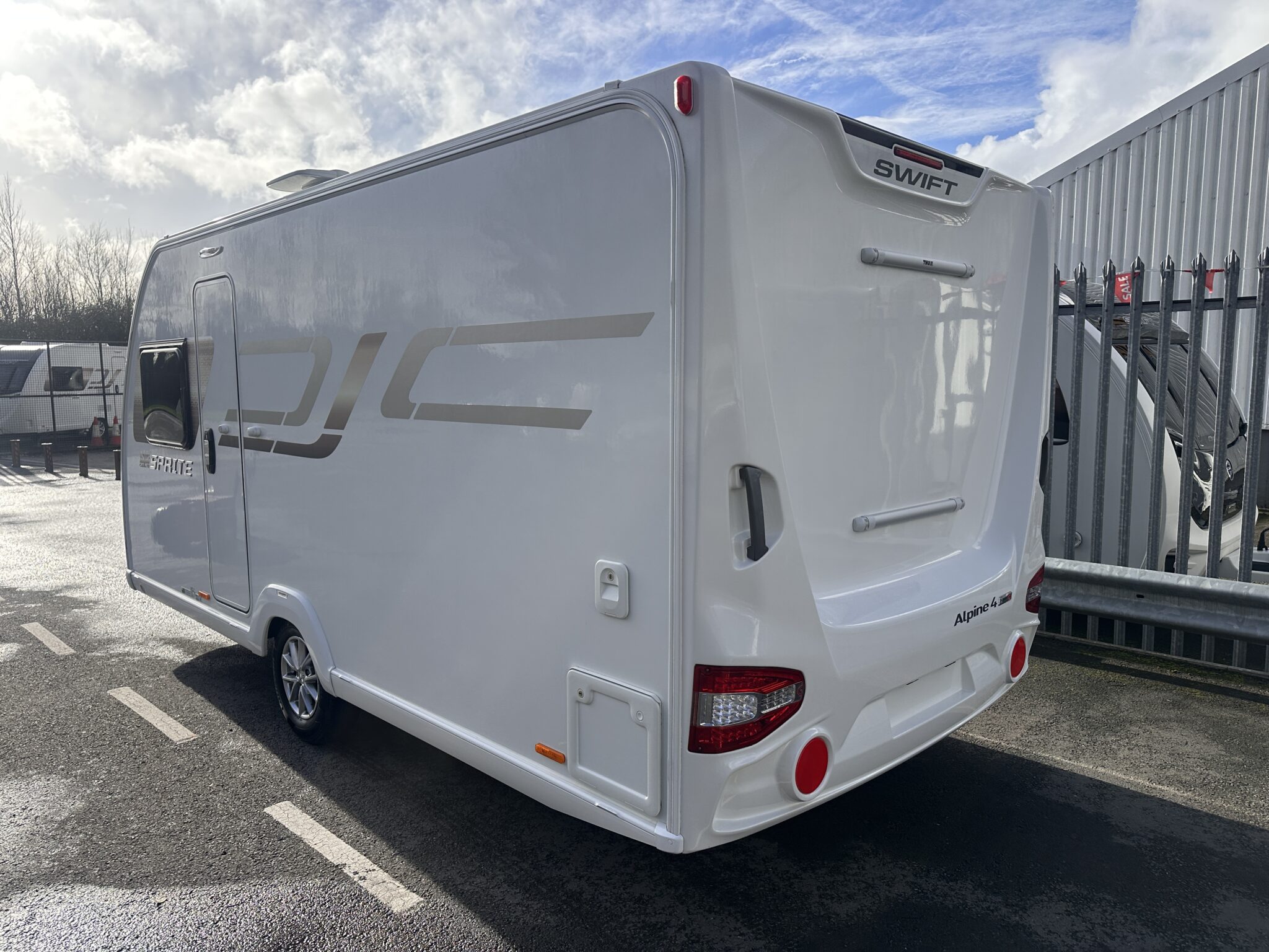 Swift Sprite Alpine 4- 2022 Caravan - Image 4