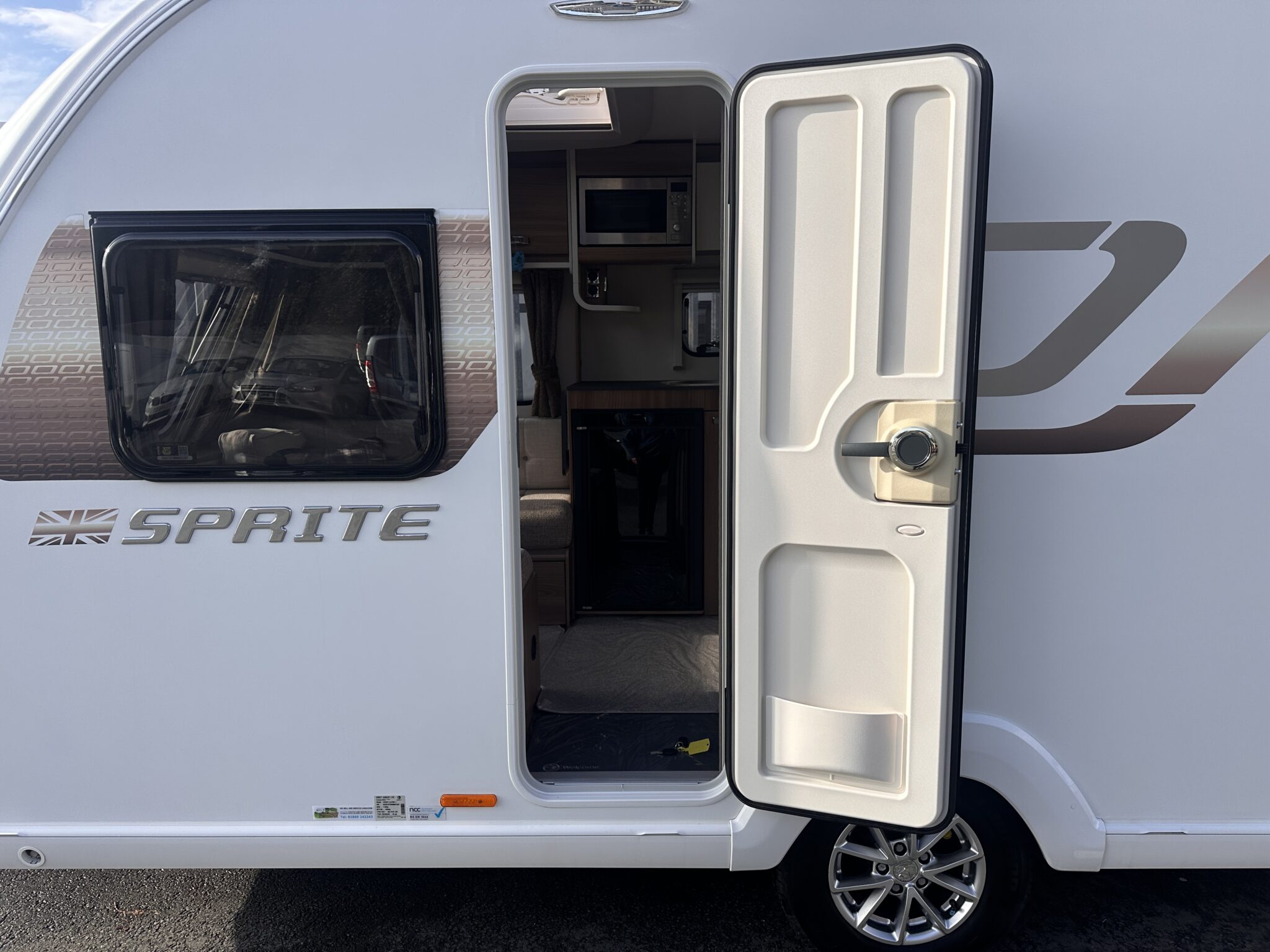 Swift Sprite Alpine 4- 2022 Caravan - Image 10