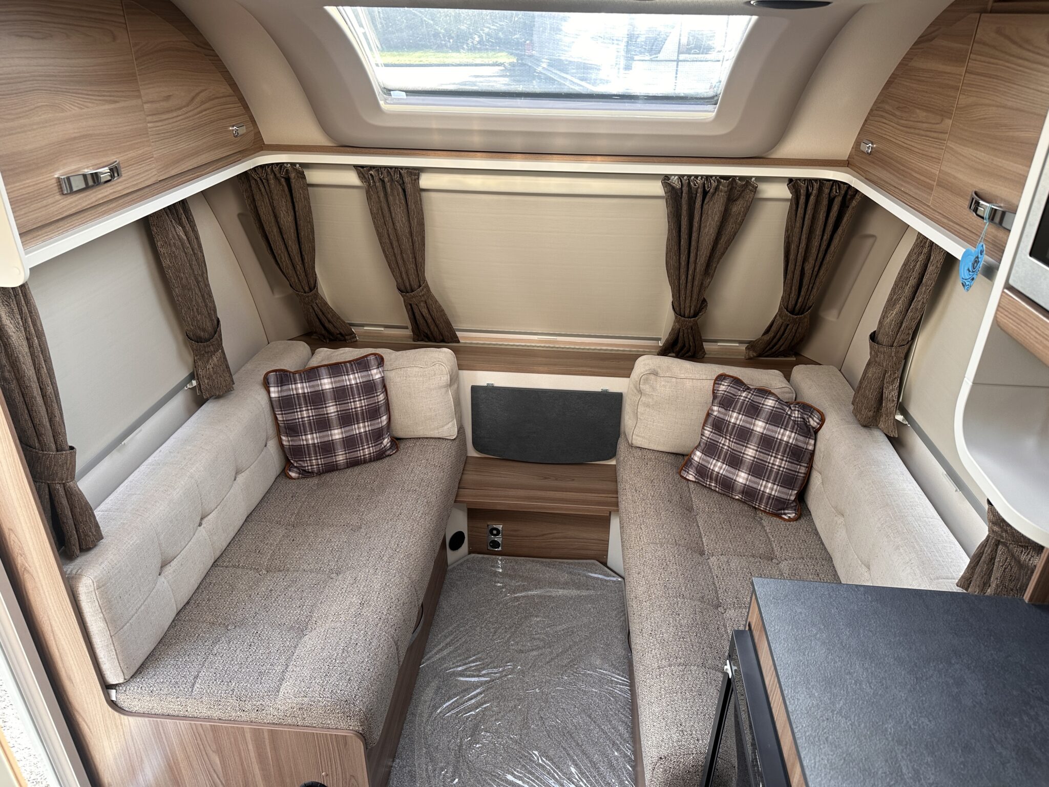 Swift Sprite Alpine 4- 2022 Caravan - Image 20