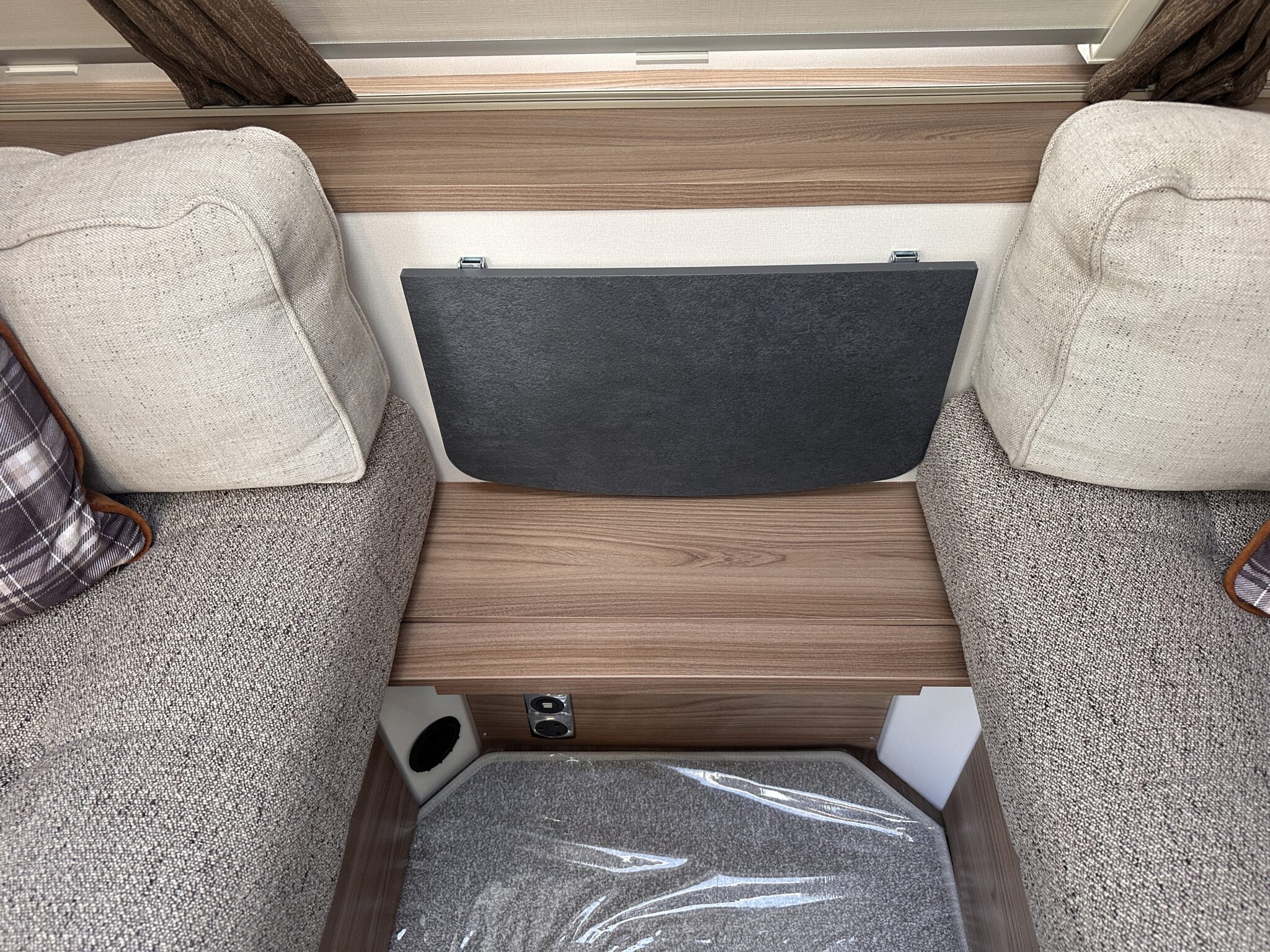 Swift Sprite Alpine 4- 2022 Caravan - Image 34