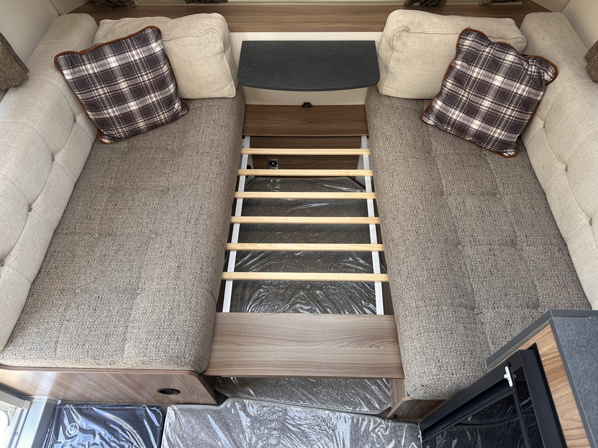 Swift Sprite Alpine 4- 2022 Caravan - Image 36