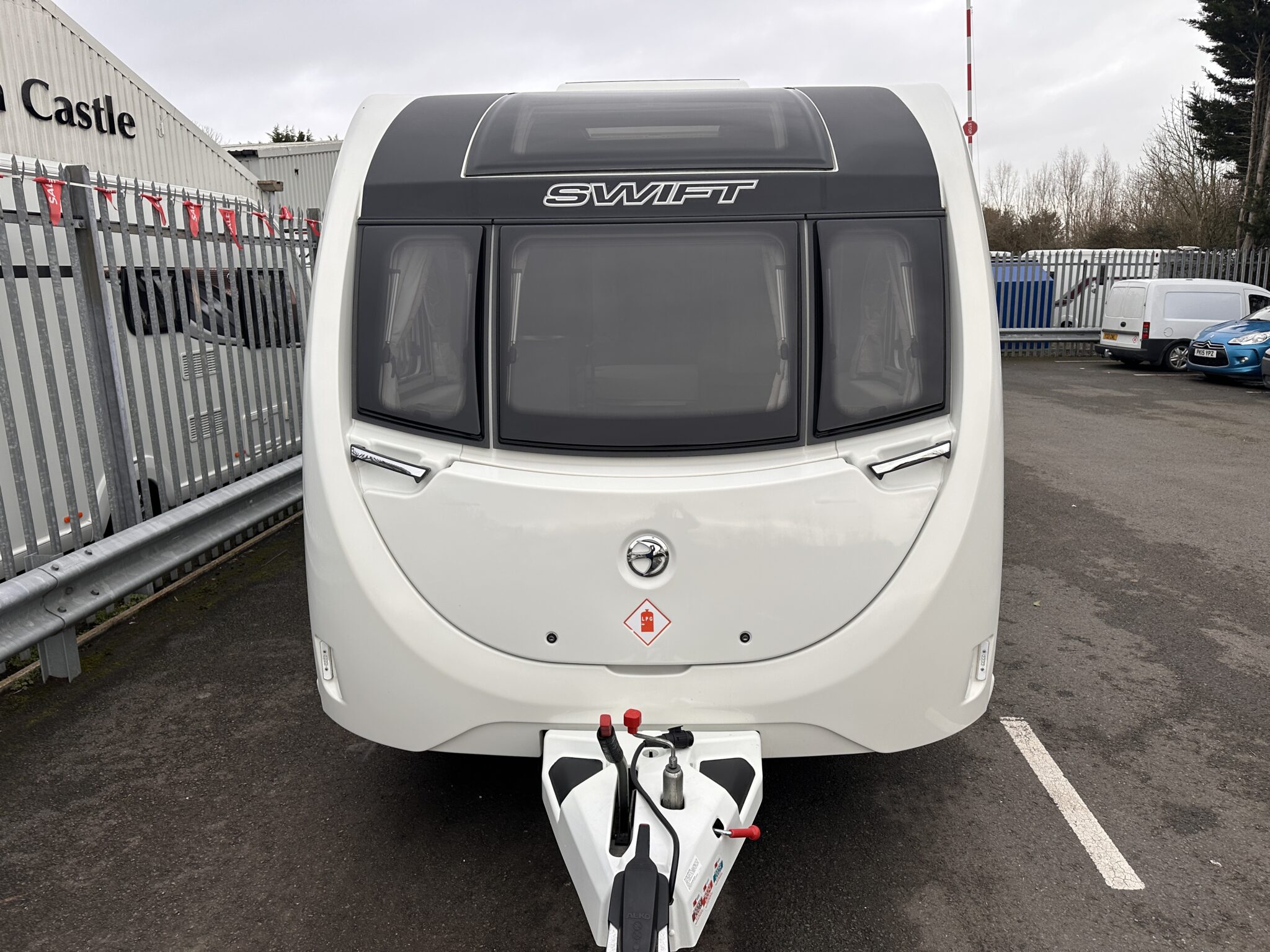 Swift Sunrise 580 - 2022 Caravan - Image 7